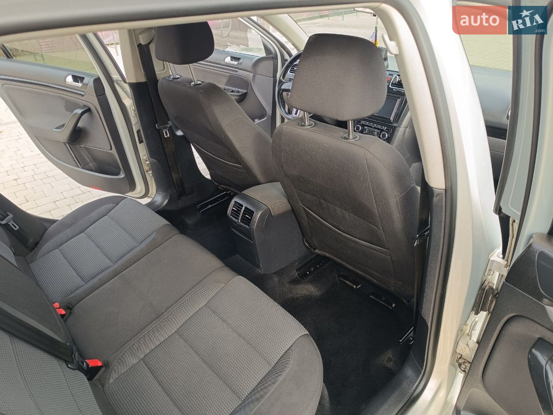Volkswagen Golf 2011 VIN WVWZZZ1KZCM603837 фото оголошення 48 з 79
