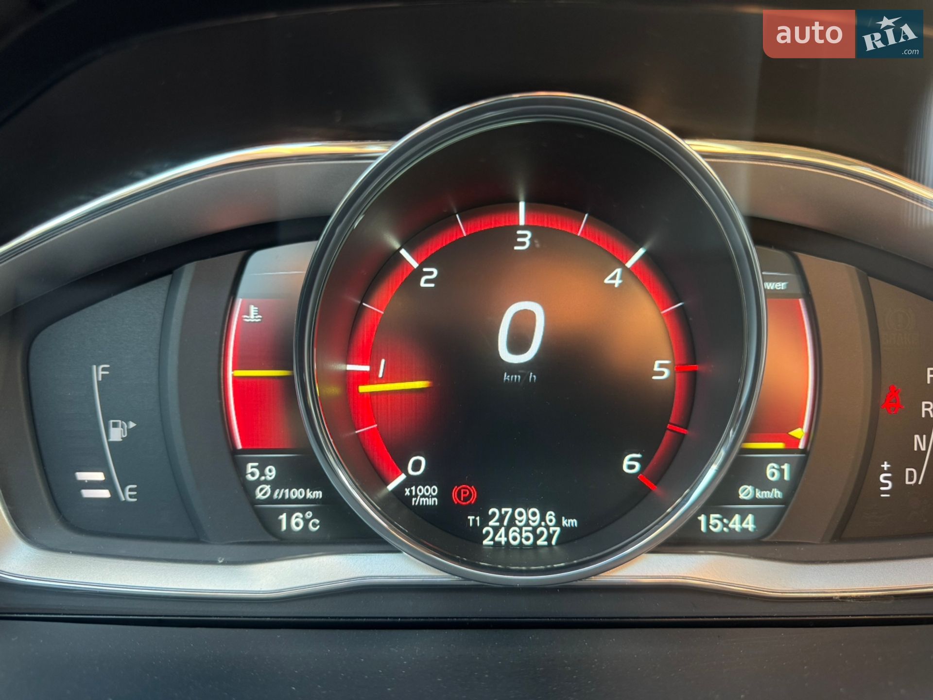 Volvo V60 2015 VIN YV1FWA8CDG1289707 фото оголошення 72 з 75