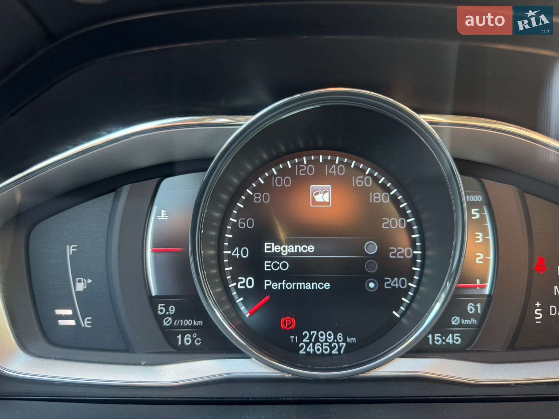 Volvo V60 2015 VIN YV1FWA8CDG1289707 фото оголошення 74 з 75