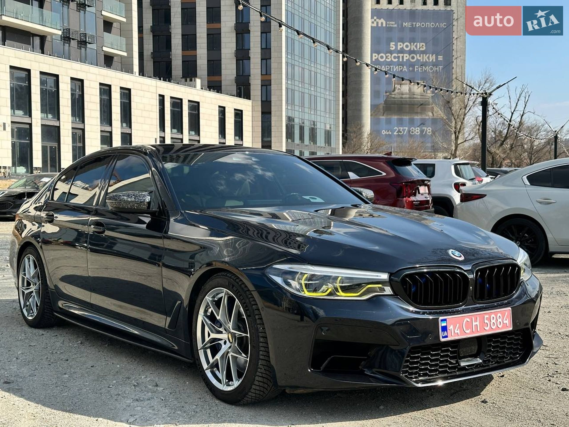 BMW 5 Series 2019 VIN WBAJS7C05LCD17441 фото оголошення 3 з 38