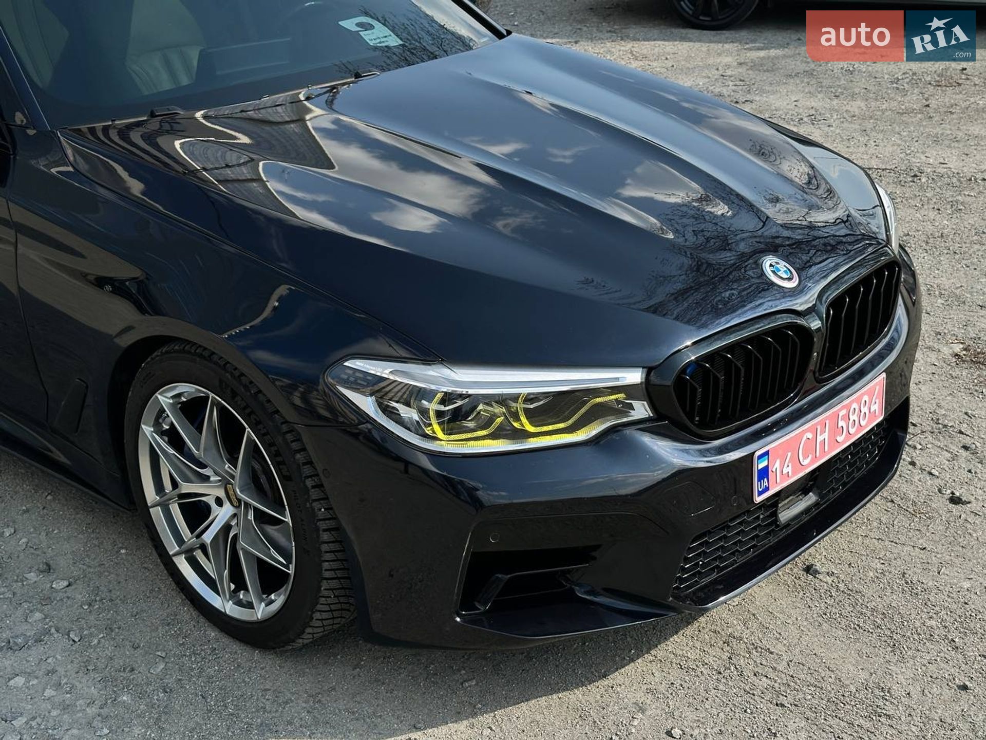 BMW 5 Series 2019 VIN WBAJS7C05LCD17441 фото оголошення 7 з 38
