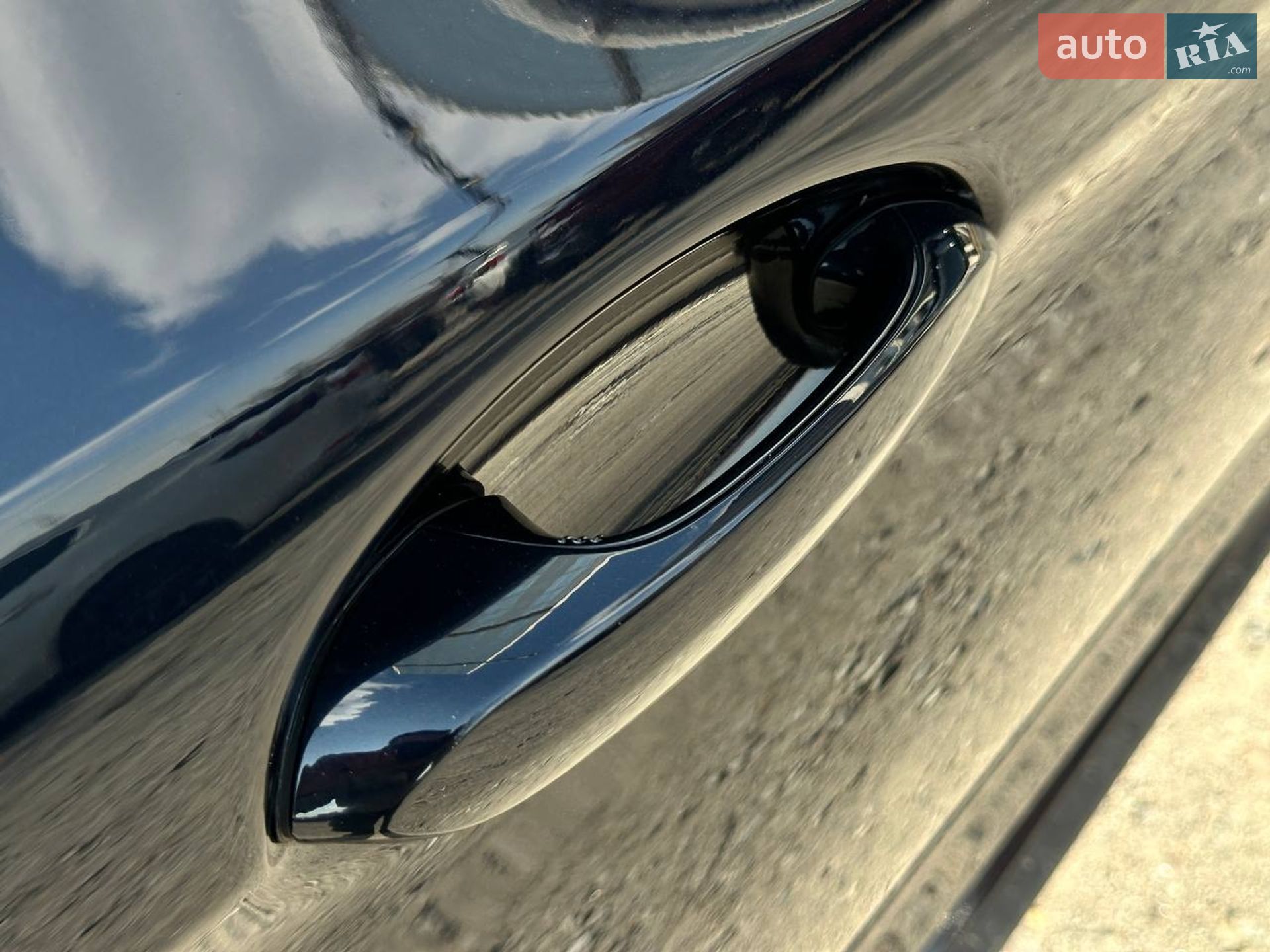 BMW 5 Series 2019 VIN WBAJS7C05LCD17441 фото оголошення 30 з 38
