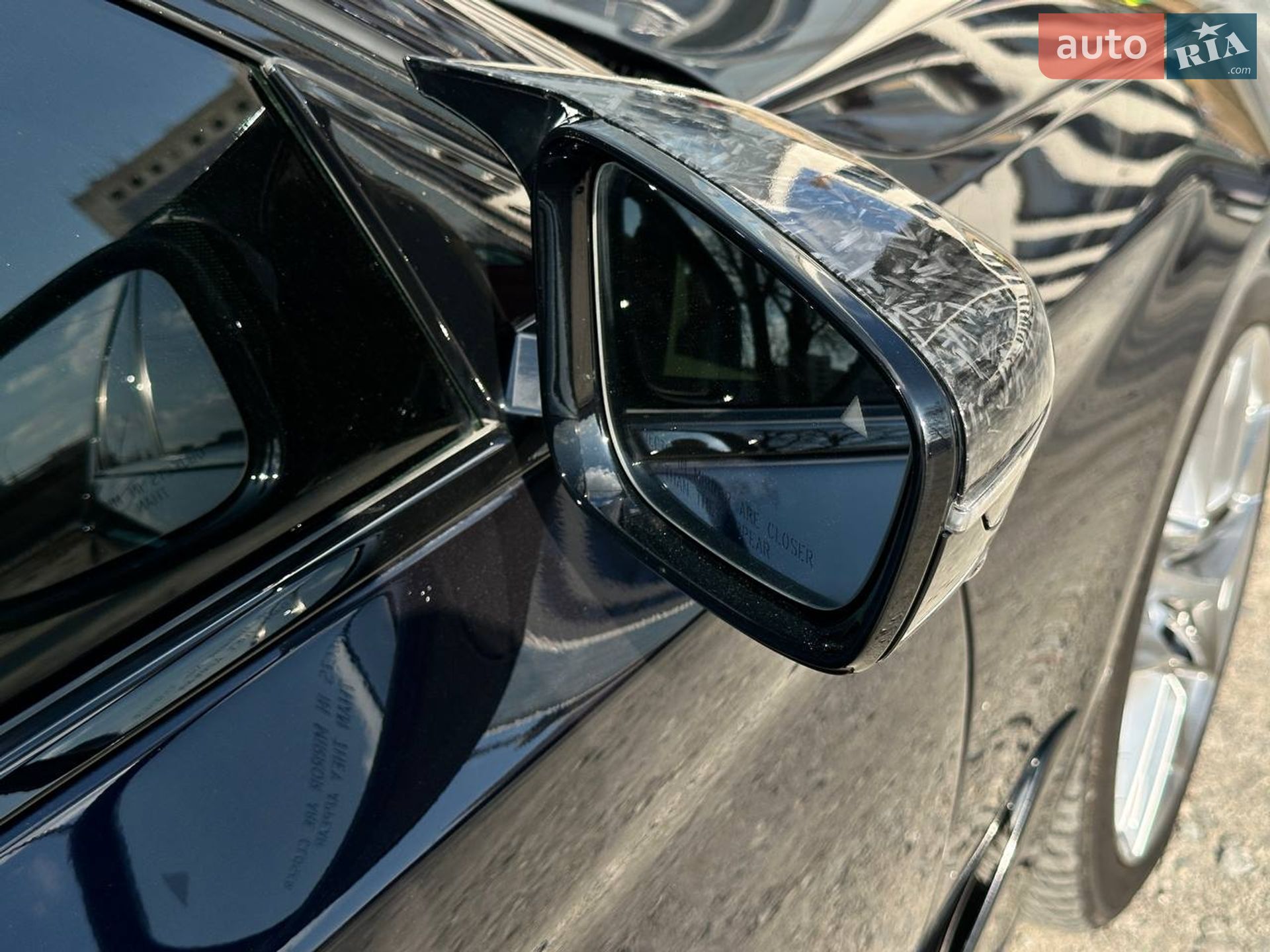 BMW 5 Series 2019 VIN WBAJS7C05LCD17441 фото оголошення 31 з 38
