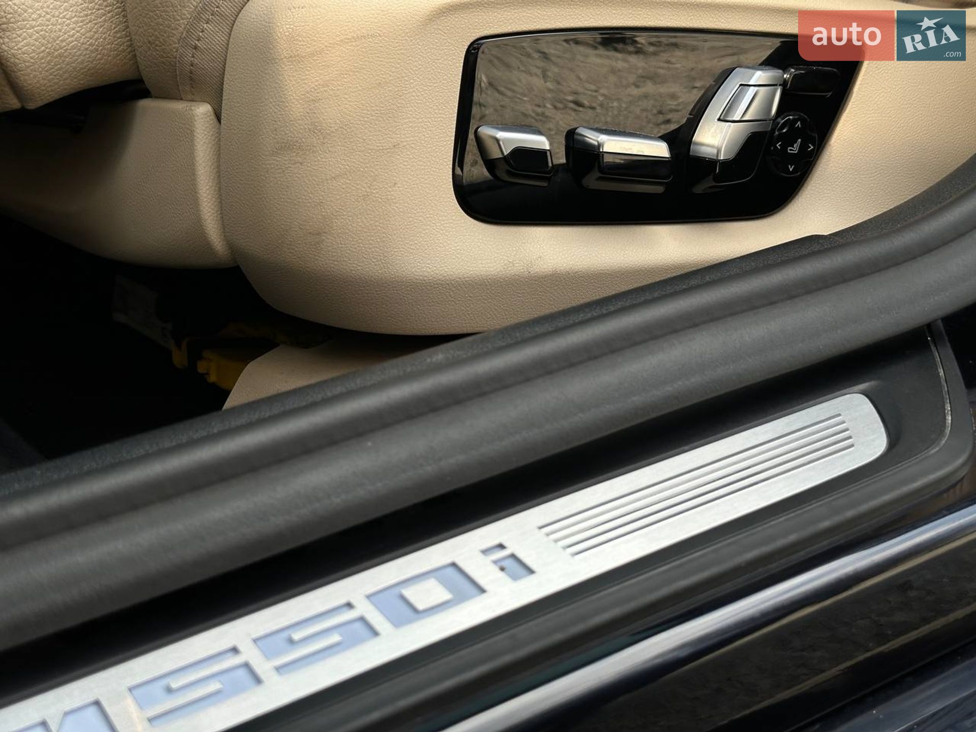 BMW 5 Series 2019 VIN WBAJS7C05LCD17441 фото оголошення 34 з 38