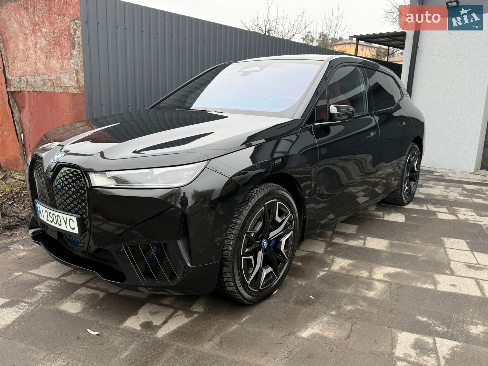 BMW iX 2023 VIN WB513CF0XRCP15573 фото оголошення 2 з 43