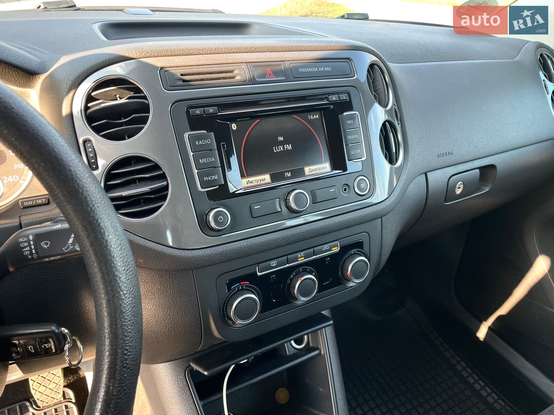 Volkswagen Tiguan 2014 VIN WVGZZZ5NZFW530753 фото оголошення 15 з 21