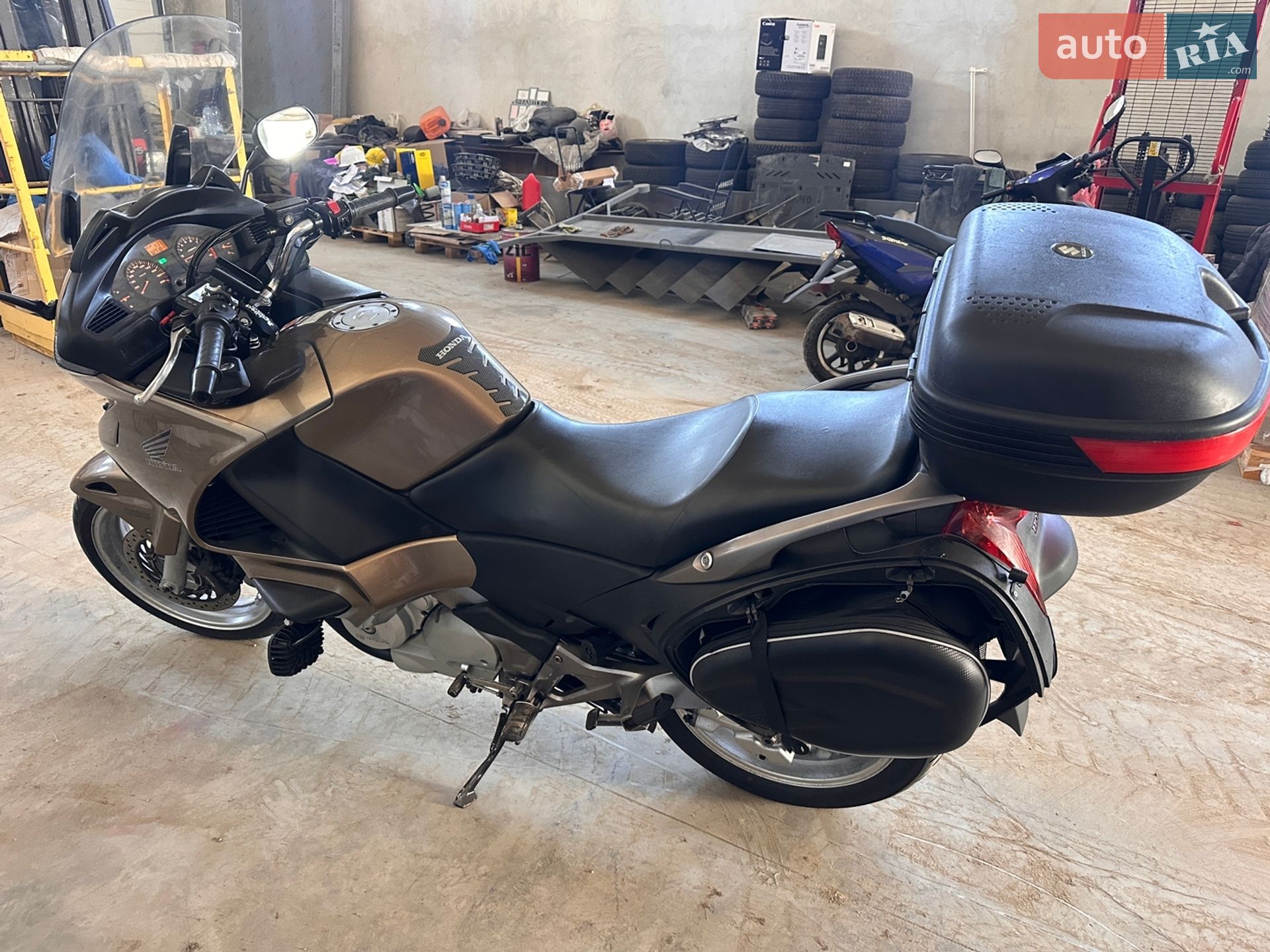 Honda NT 700V 2006 VIN VTMRC52B06E000777 фото оголошення 3 з 8