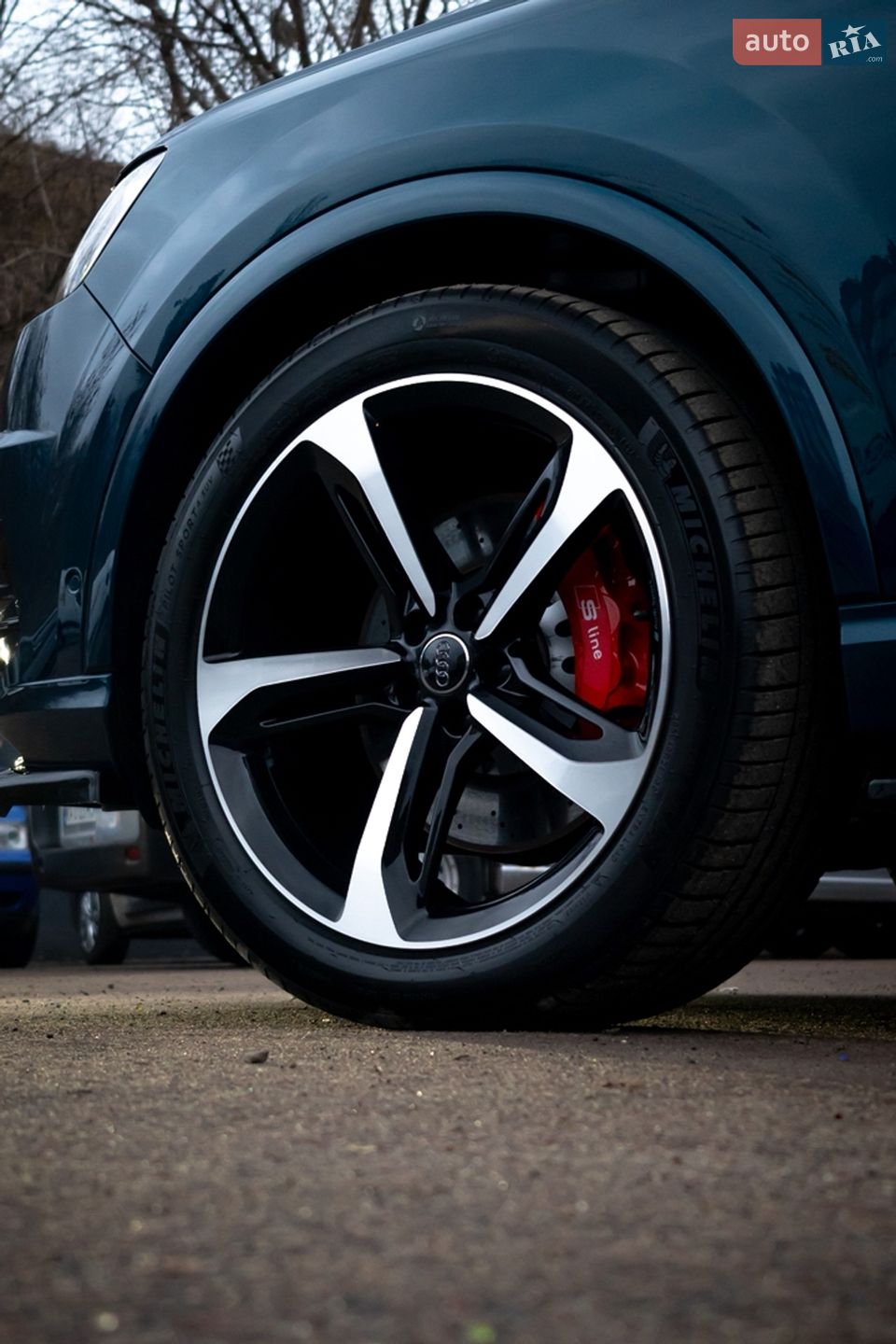 Audi Q7 2019 VIN WAUZZZ4M5KD031283 фото оголошення 8 з 22