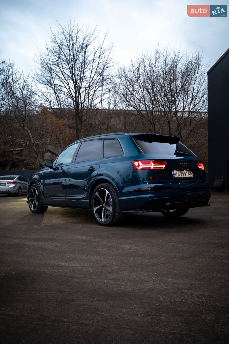 Audi Q7 2019 VIN WAUZZZ4M5KD031283 фото оголошення 9 з 22
