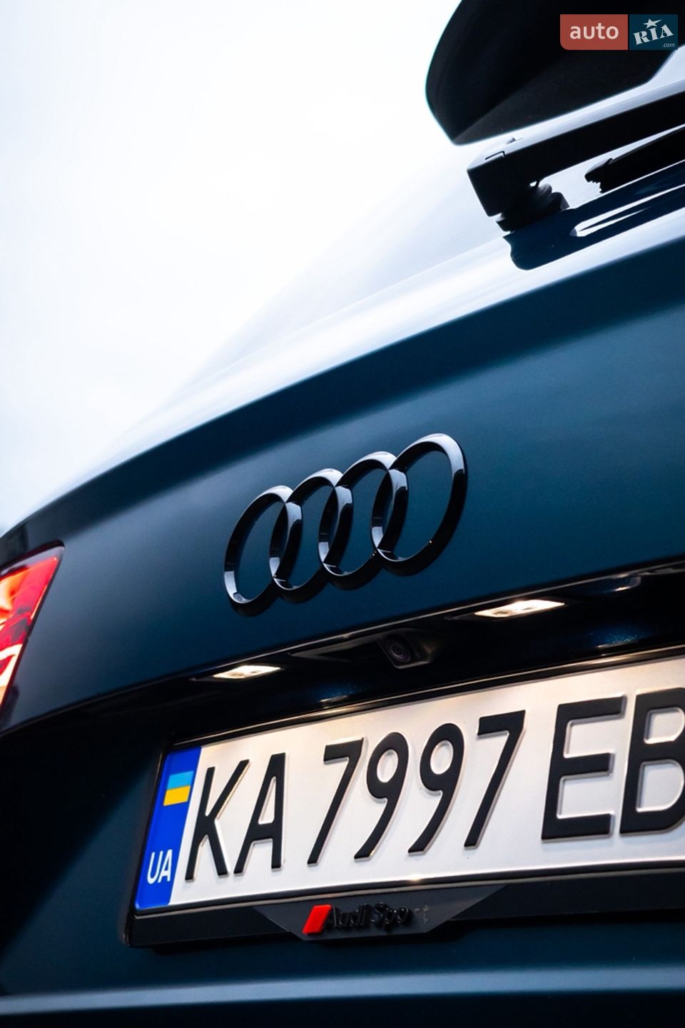 Audi Q7 2019 VIN WAUZZZ4M5KD031283 фото оголошення 11 з 22