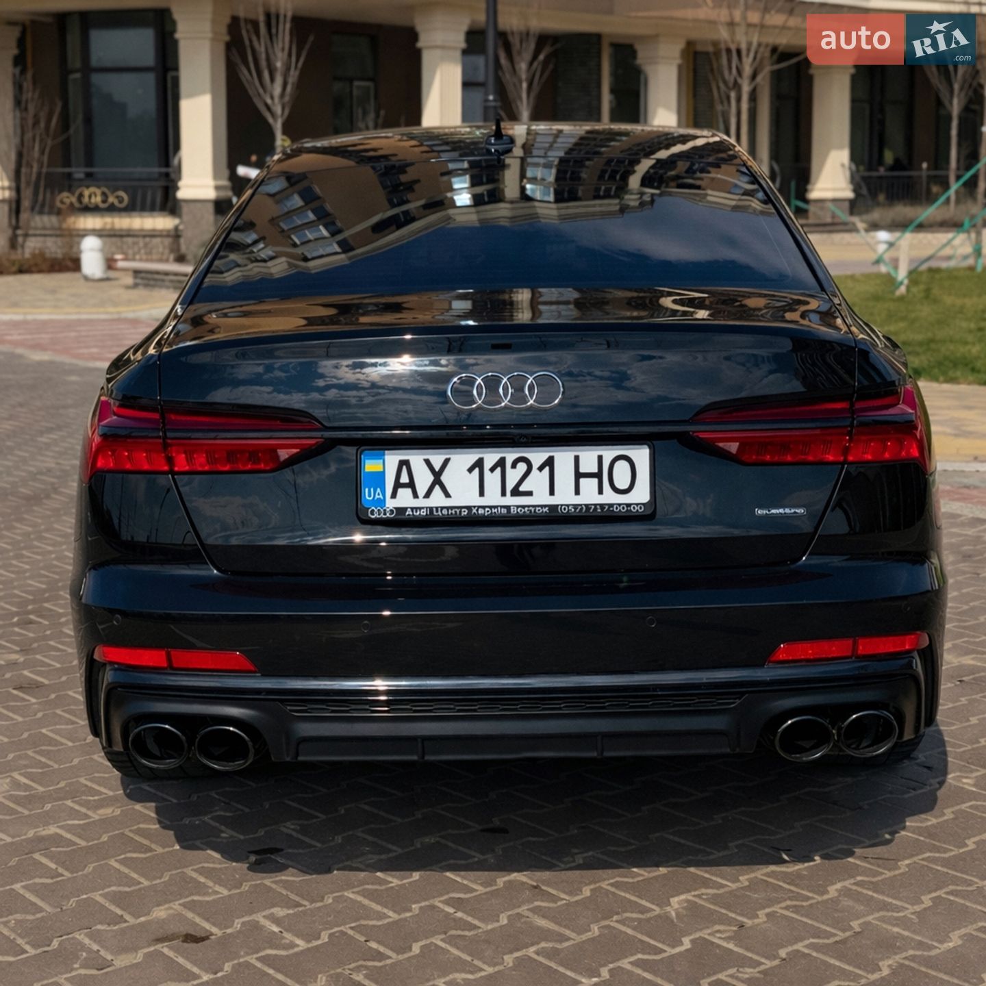 Audi A6 2018 VIN WAUL2AF28KN028170 фото оголошення 2 з 21
