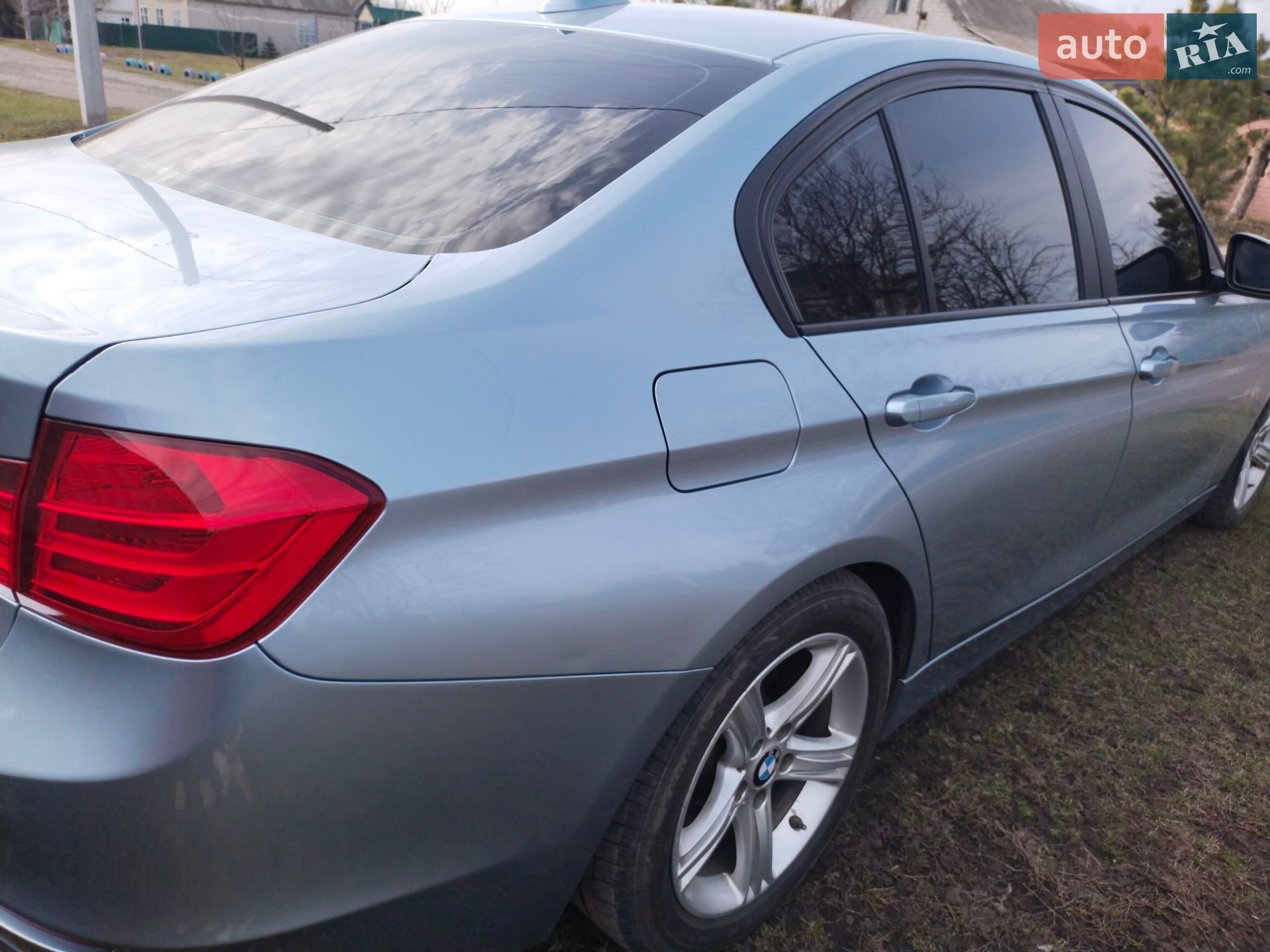 BMW 3 Series 2012 VIN WBA3B3C53DF542659 фото оголошення 2 з 6