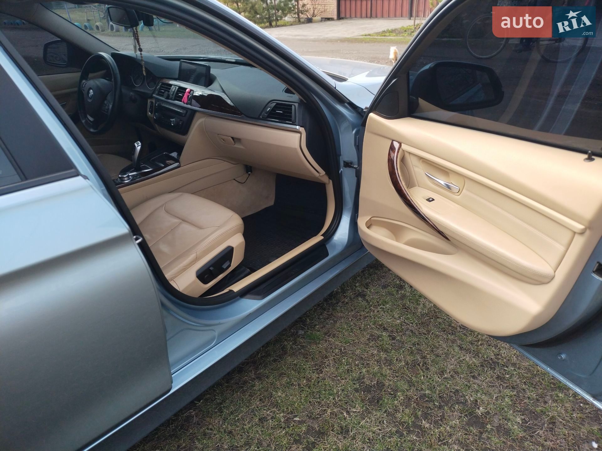 BMW 3 Series 2012 VIN WBA3B3C53DF542659 фото оголошення 3 з 6