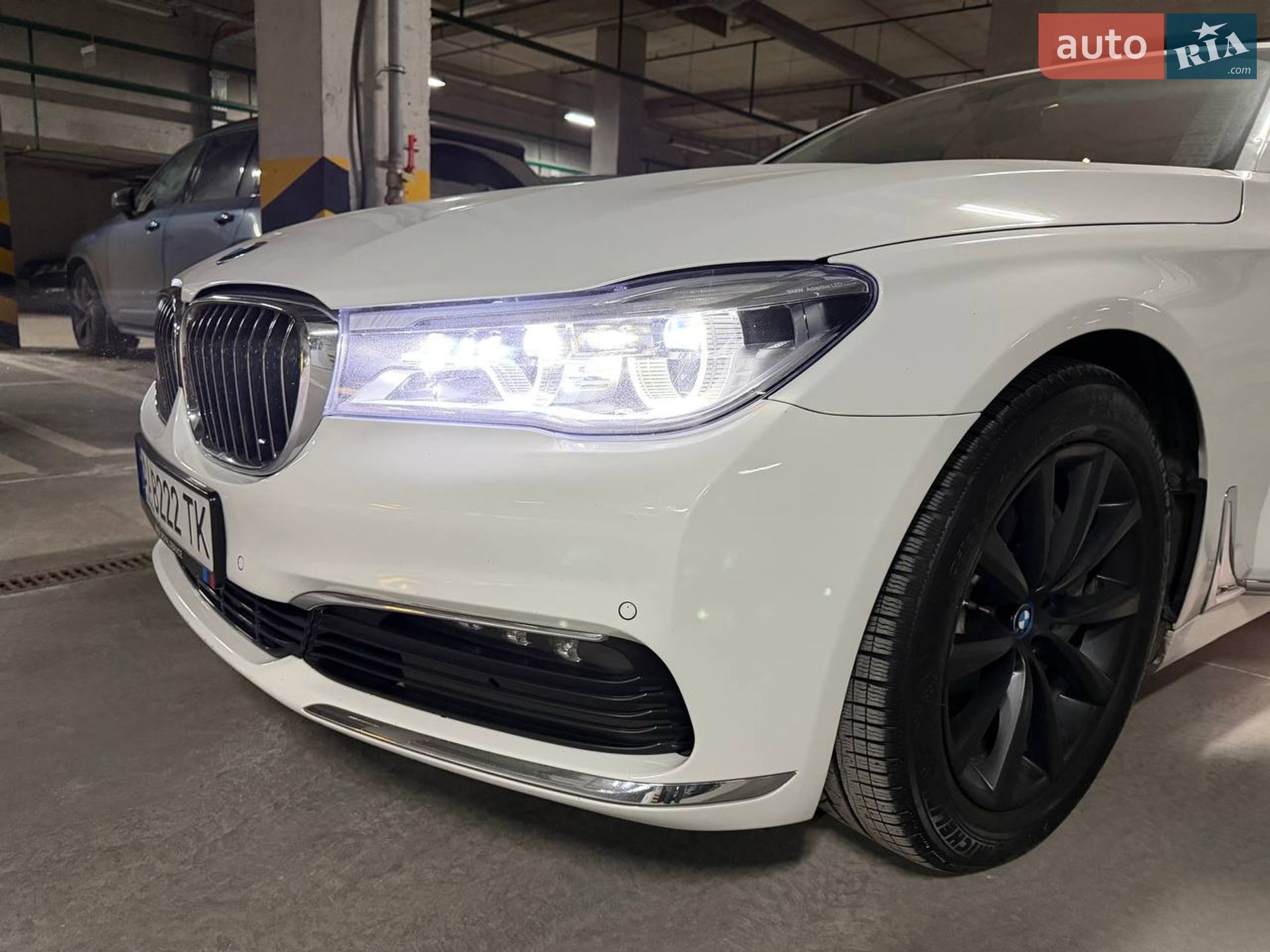 BMW 7 Series 2015 VIN WBA7E2C56GG504151 фото оголошення 13 з 25