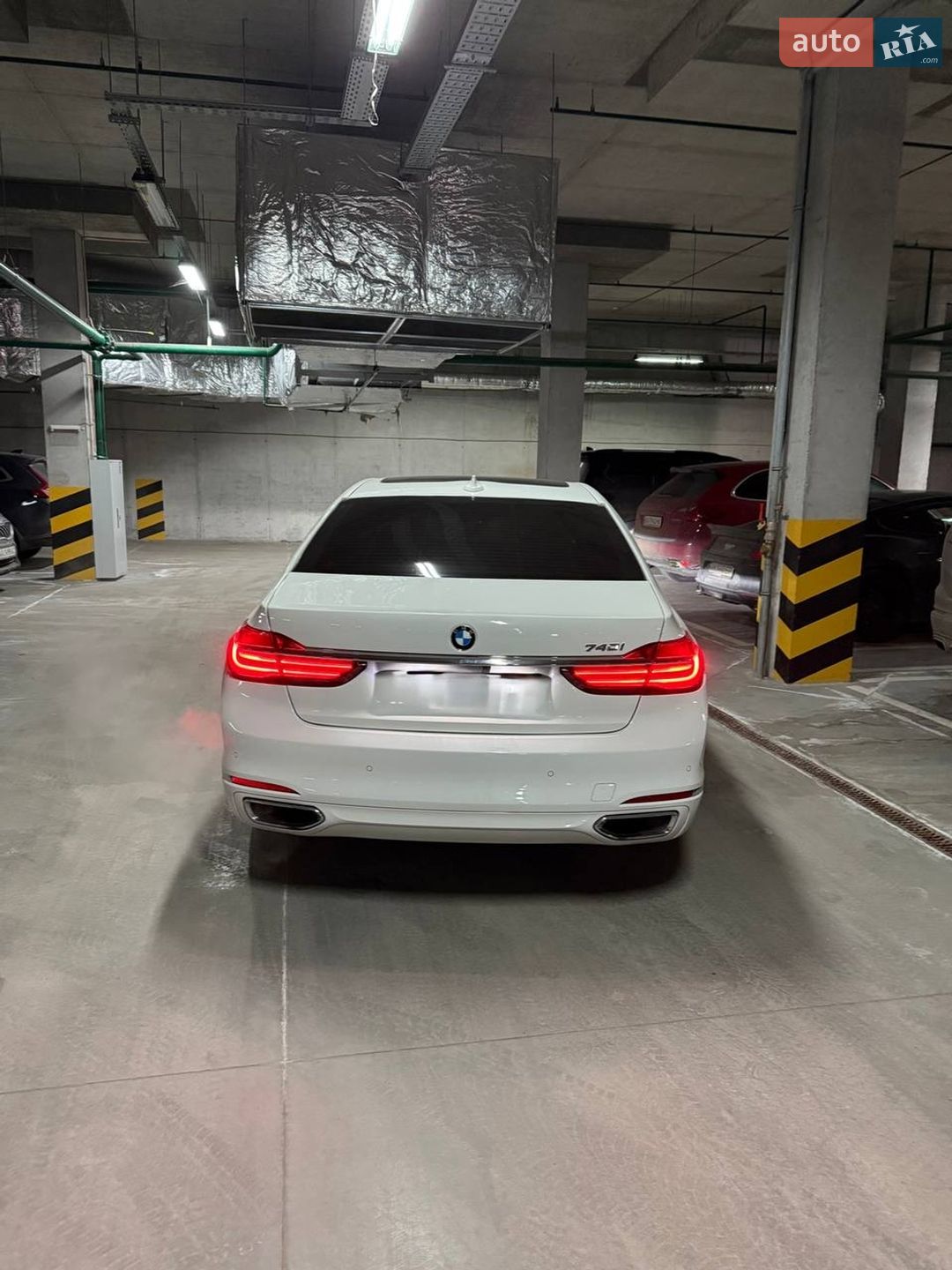 BMW 7 Series 2015 VIN WBA7E2C56GG504151 фото оголошення 12 з 25