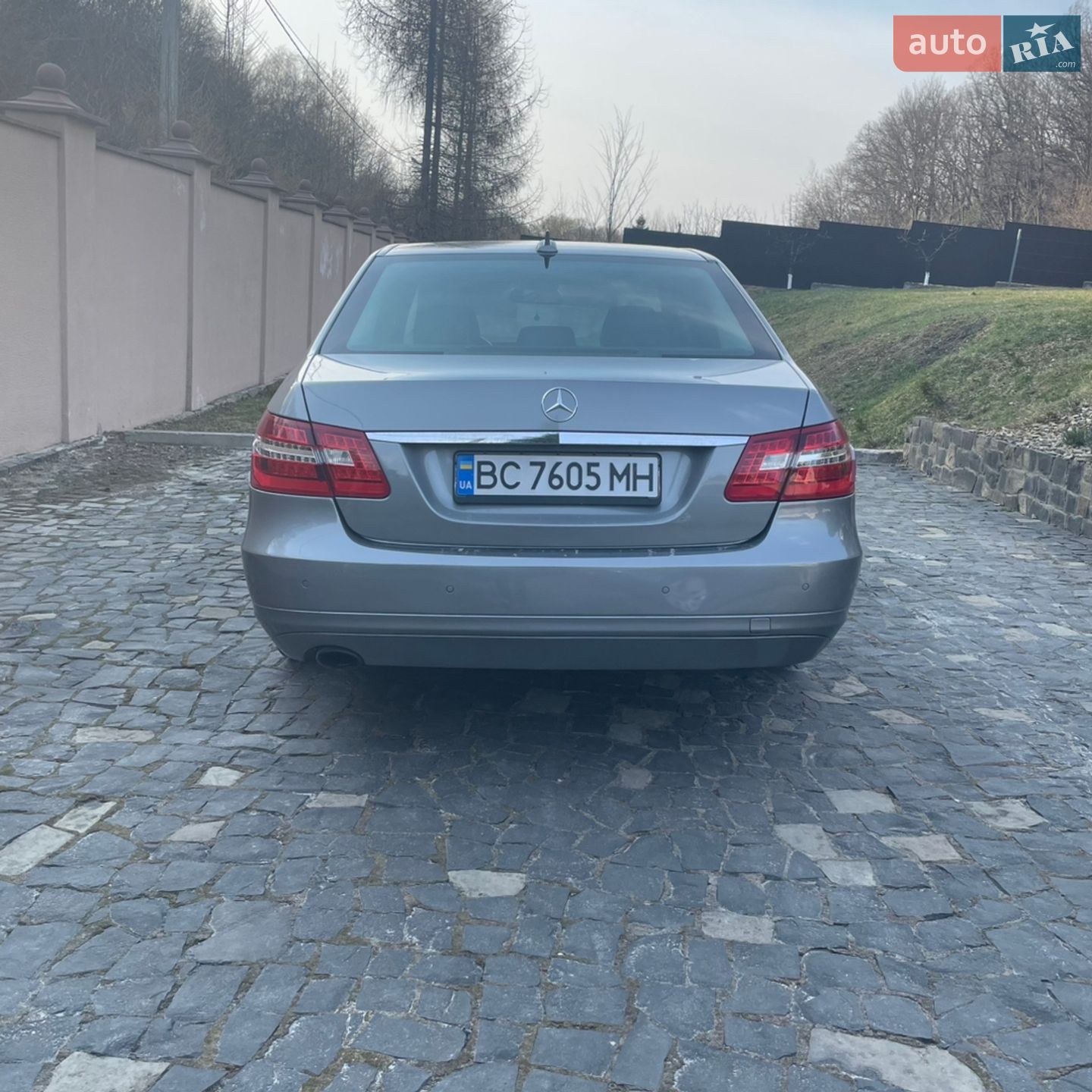 Mercedes-Benz E-Class 2011 VIN WDD2120411A430066 фото оголошення 4 з 8