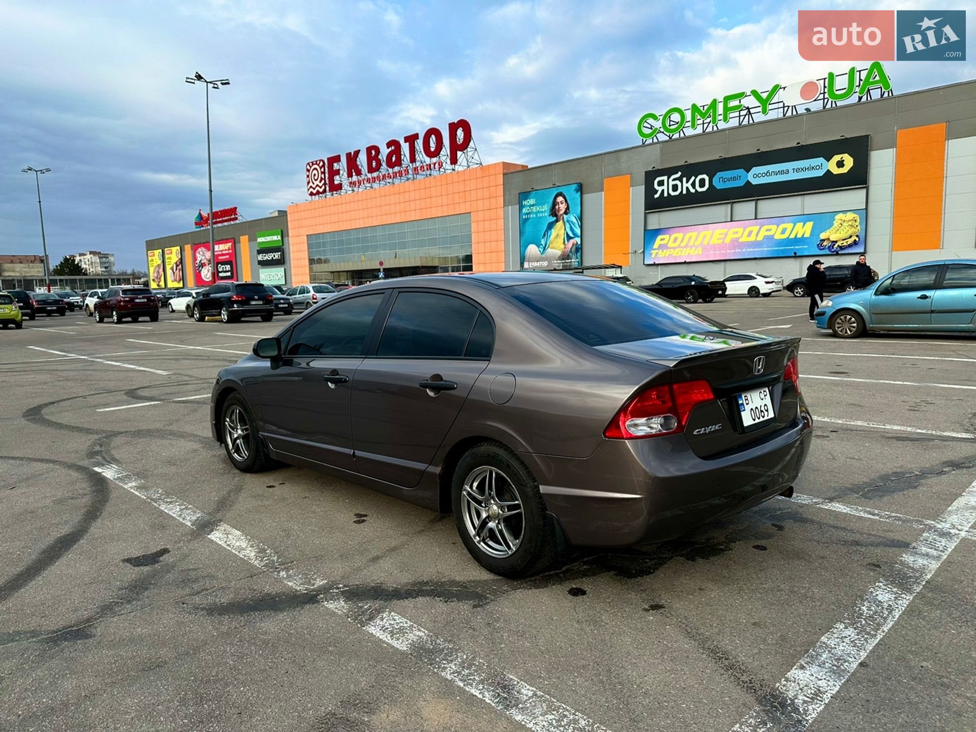 Honda Civic 2010 VIN 2HGFA1F48BH007608 фото оголошення 6 з 17
