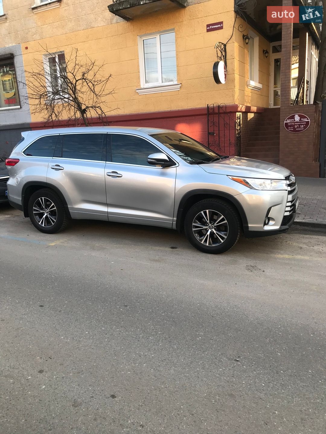 Toyota Highlander 2017 VIN 5TDZARFH7HS029171 фото оголошення 2 з 9