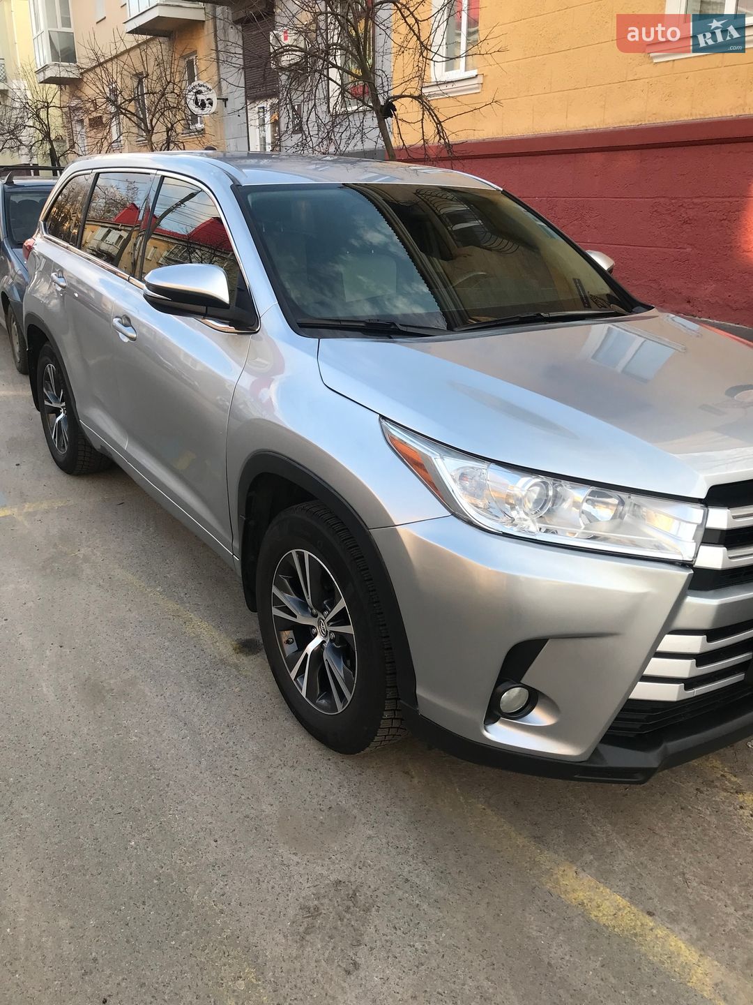 Toyota Highlander 2017 VIN 5TDZARFH7HS029171 фото оголошення 3 з 9