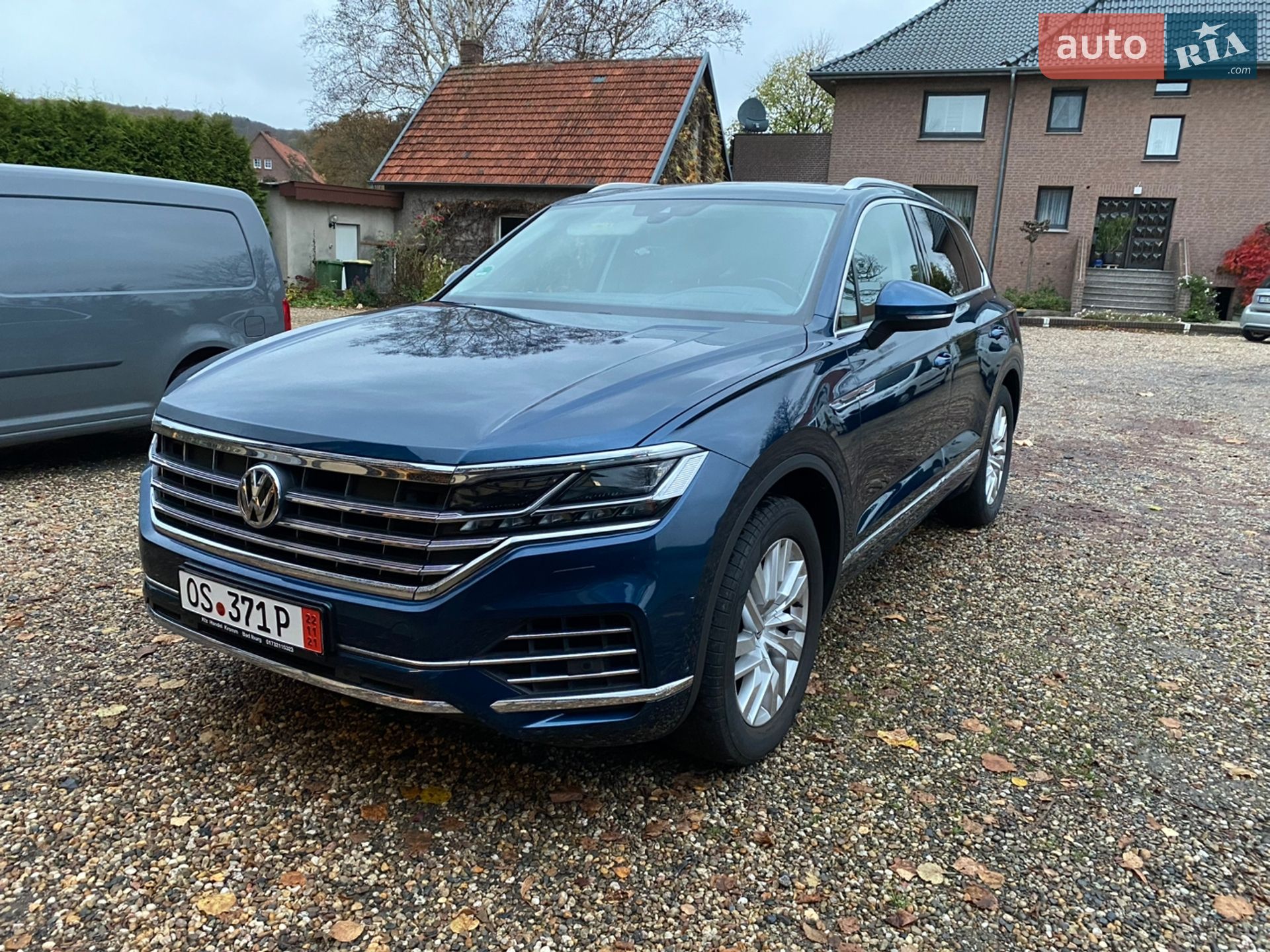 Volkswagen Touareg 2018 VIN WVGZZZCRZKD011878 фото оголошення 2 з 33