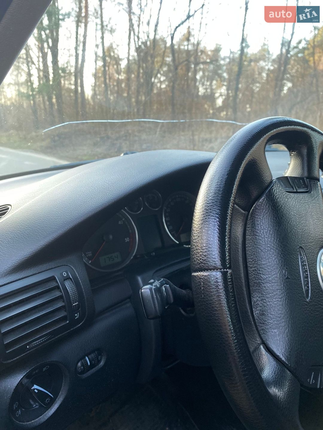 Volkswagen Passat 2003 VIN WVWZZZ3BZ4P106507 фото оголошення 8 з 15