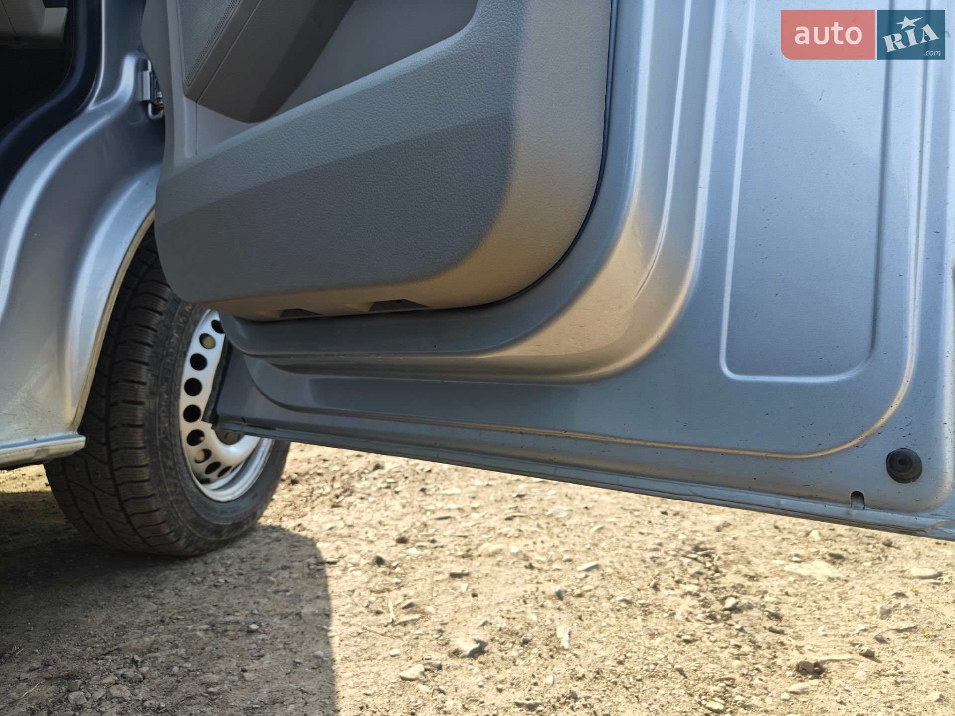 Volkswagen Transporter 2016 VIN WV1ZZZ7HZHH002462 фото оголошення 18 з 46