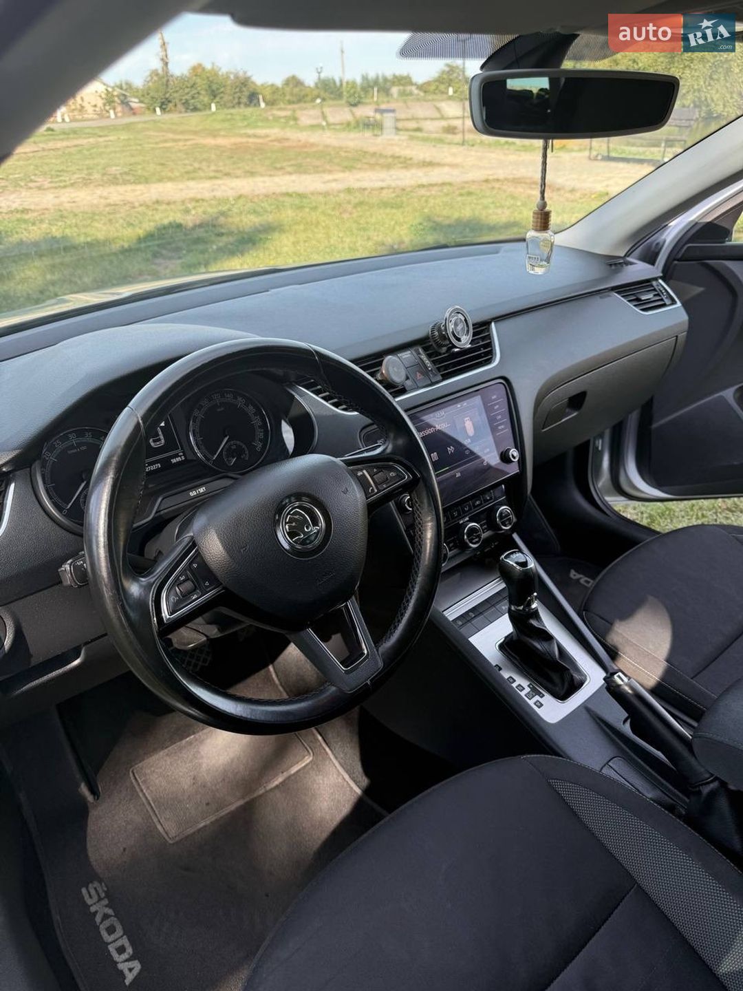 Skoda Octavia 2017 VIN TMBJG7NE3J0164129 фото оголошення 6 з 10