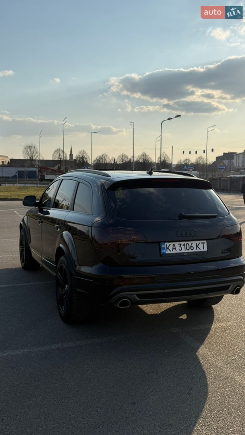 Audi Q7 2014 VIN WA1WMAFE1FD002648 фото оголошення 30 з 37