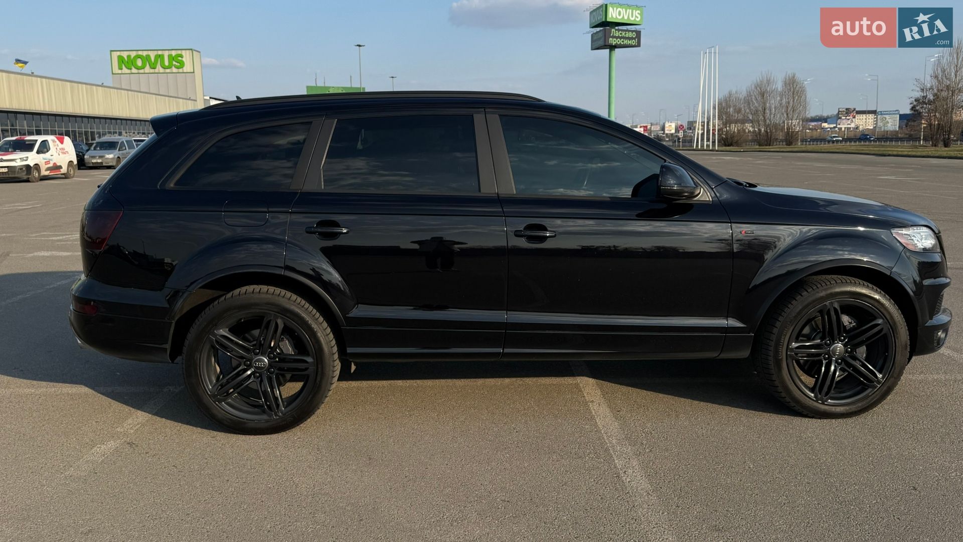 Audi Q7 2014 VIN WA1WMAFE1FD002648 фото оголошення 32 з 37