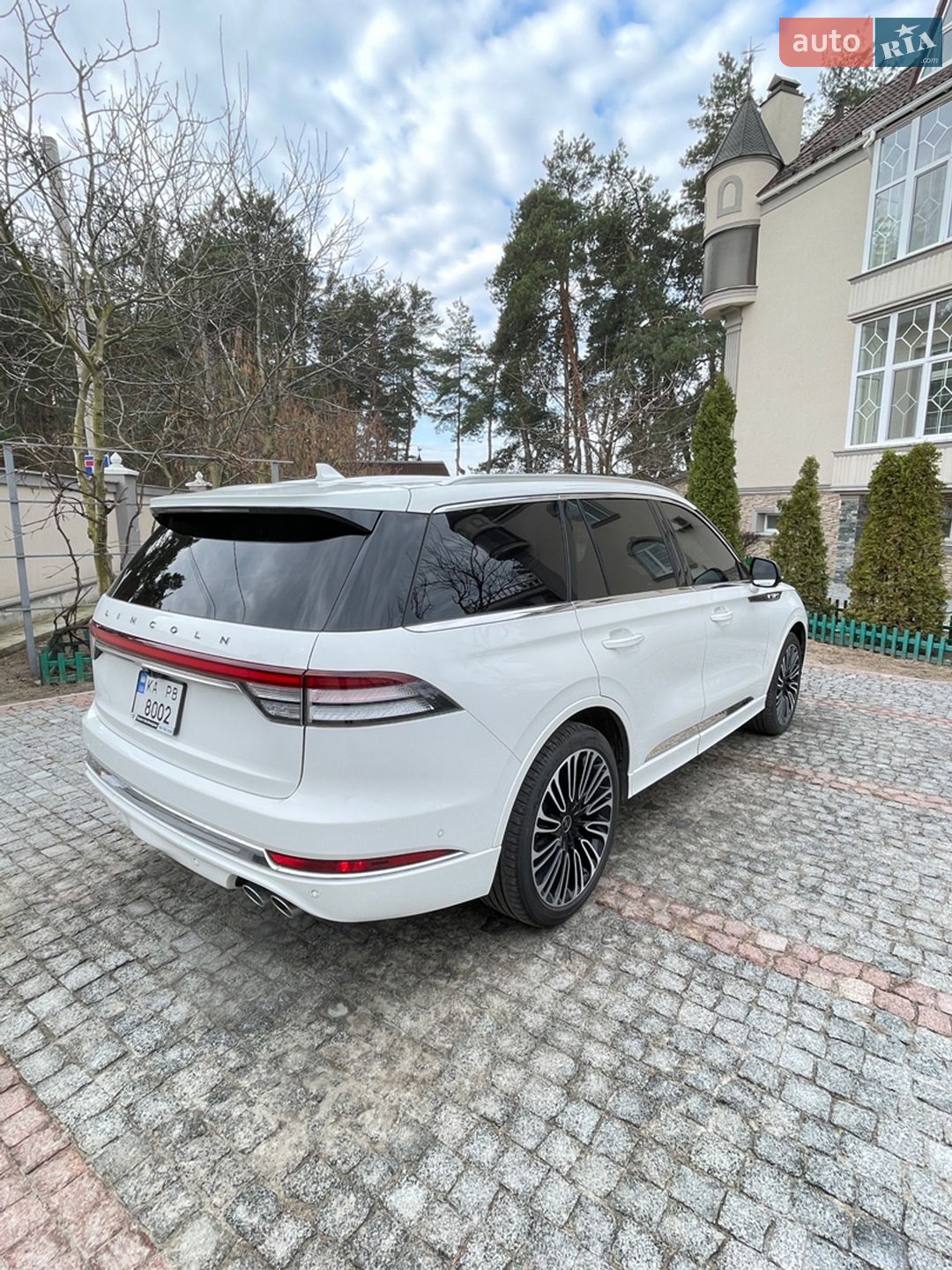Lincoln Aviator 2023 VIN 5LM5J9XCXPGL05782 фото оголошення 6 з 64