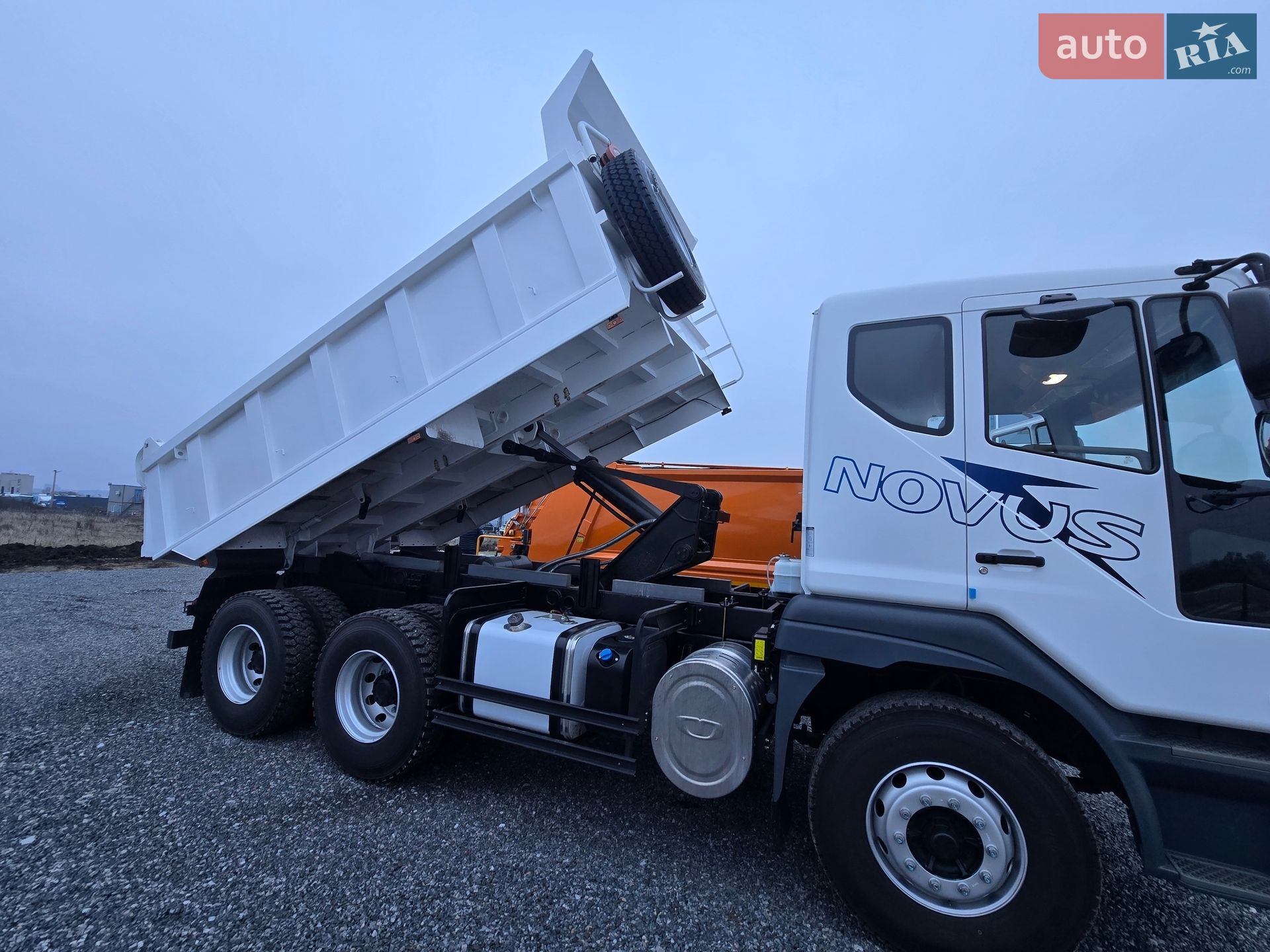 Daewoo Novus 2025 VIN KLTCL4DF1SK000235 фото оголошення 2 з 32