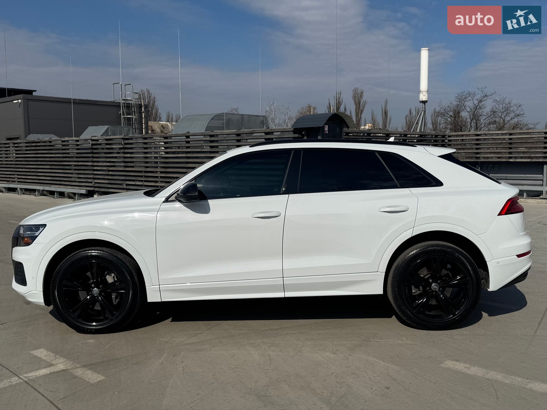 Audi Q8 2018 VIN WA1BVAF13KD008308 фото оголошення 7 з 18