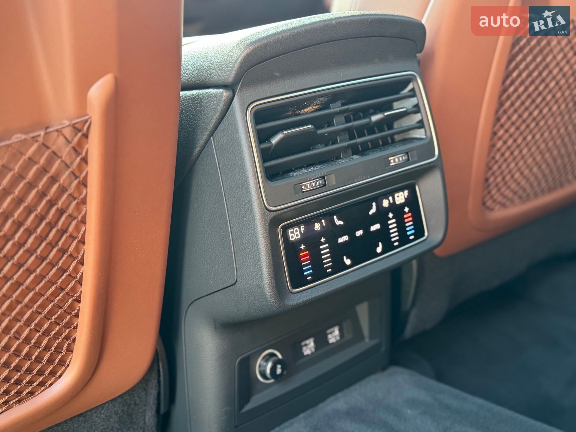 Audi Q8 2018 VIN WA1BVAF13KD008308 фото оголошення 13 з 18