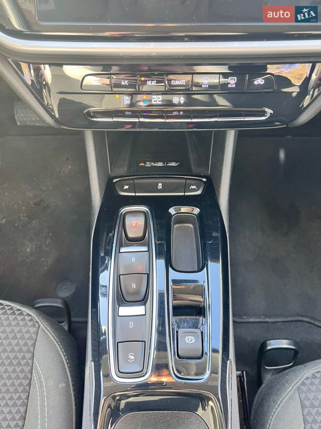 Chevrolet Bolt EUV 2023 VIN 1G1FY6S06P4140651 фото оголошення 15 з 16