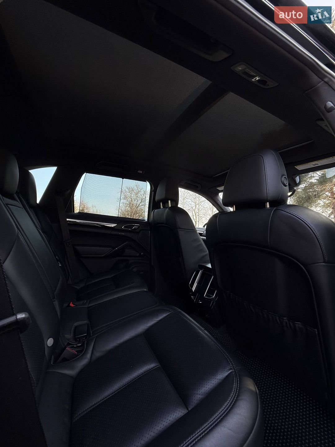 Porsche Cayenne 2015 VIN WP1AA2A24GLA08221 фото оголошення 8 з 15