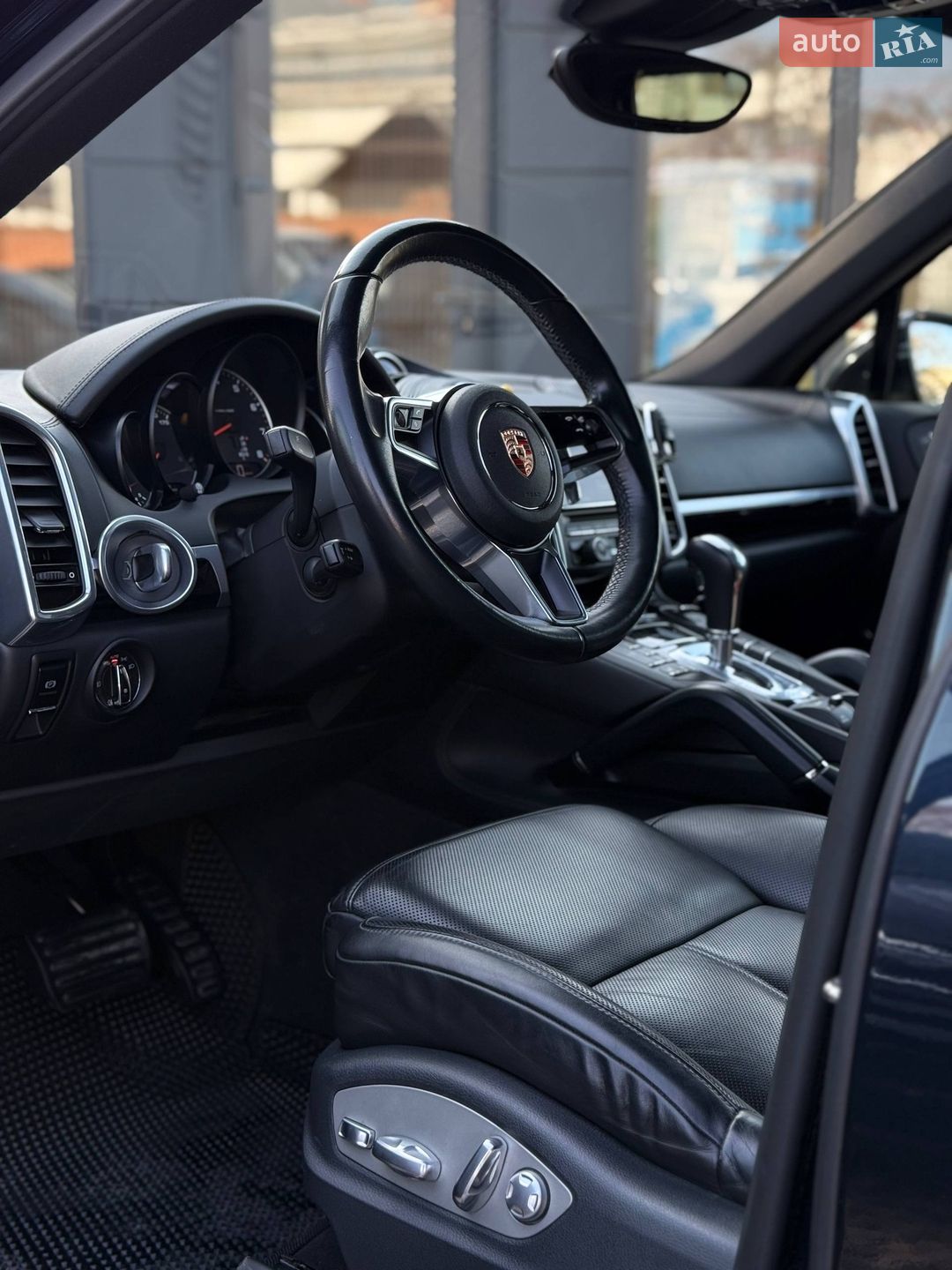 Porsche Cayenne 2015 VIN WP1AA2A24GLA08221 фото оголошення 9 з 15