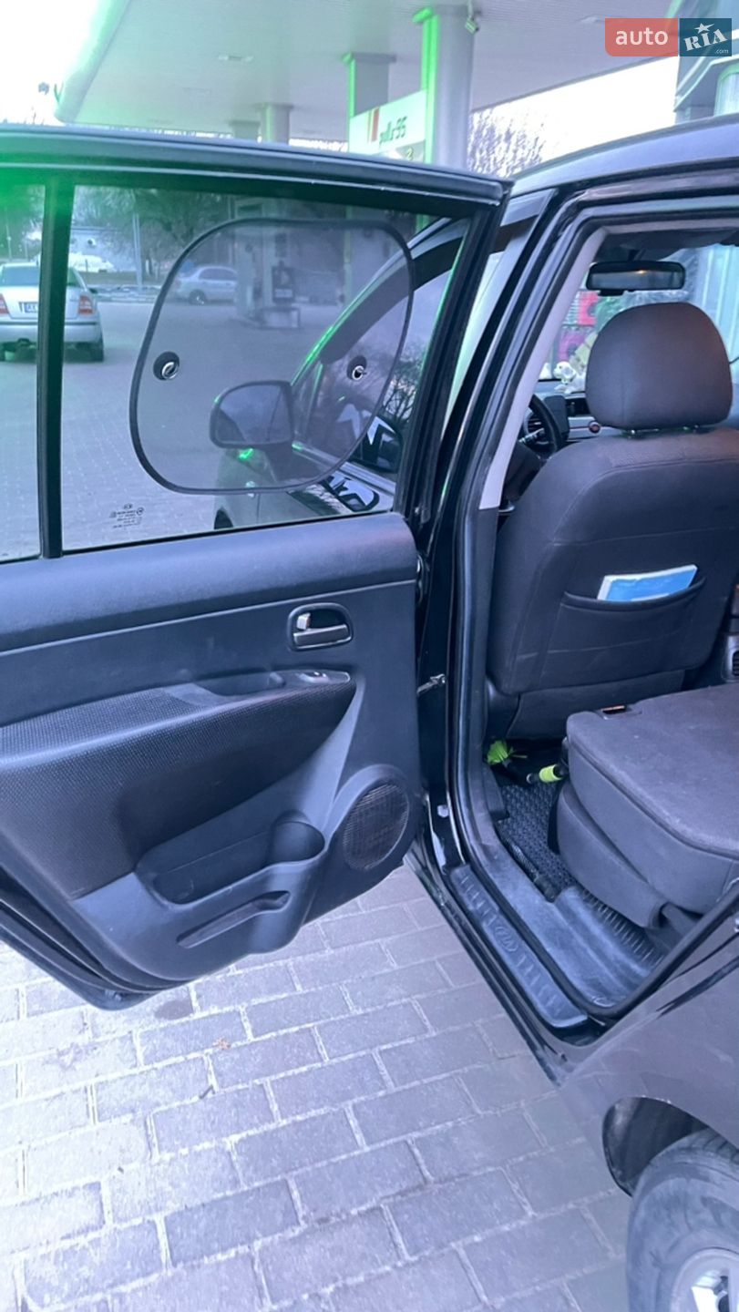 Kia Carens 2007 VIN Y6LFG52137L000075 фото оголошення 15 з 25