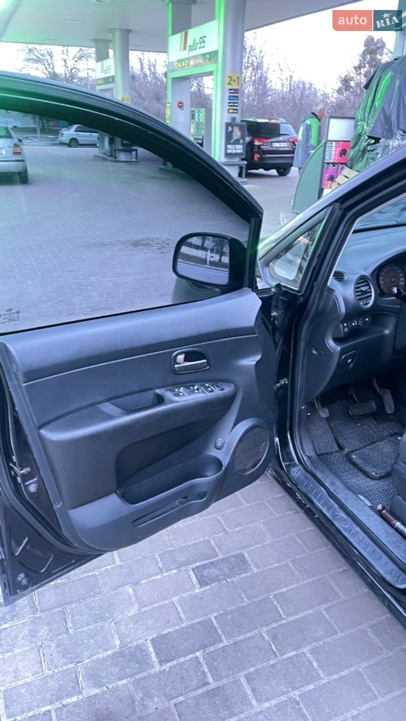 Kia Carens 2007 VIN Y6LFG52137L000075 фото оголошення 17 з 25