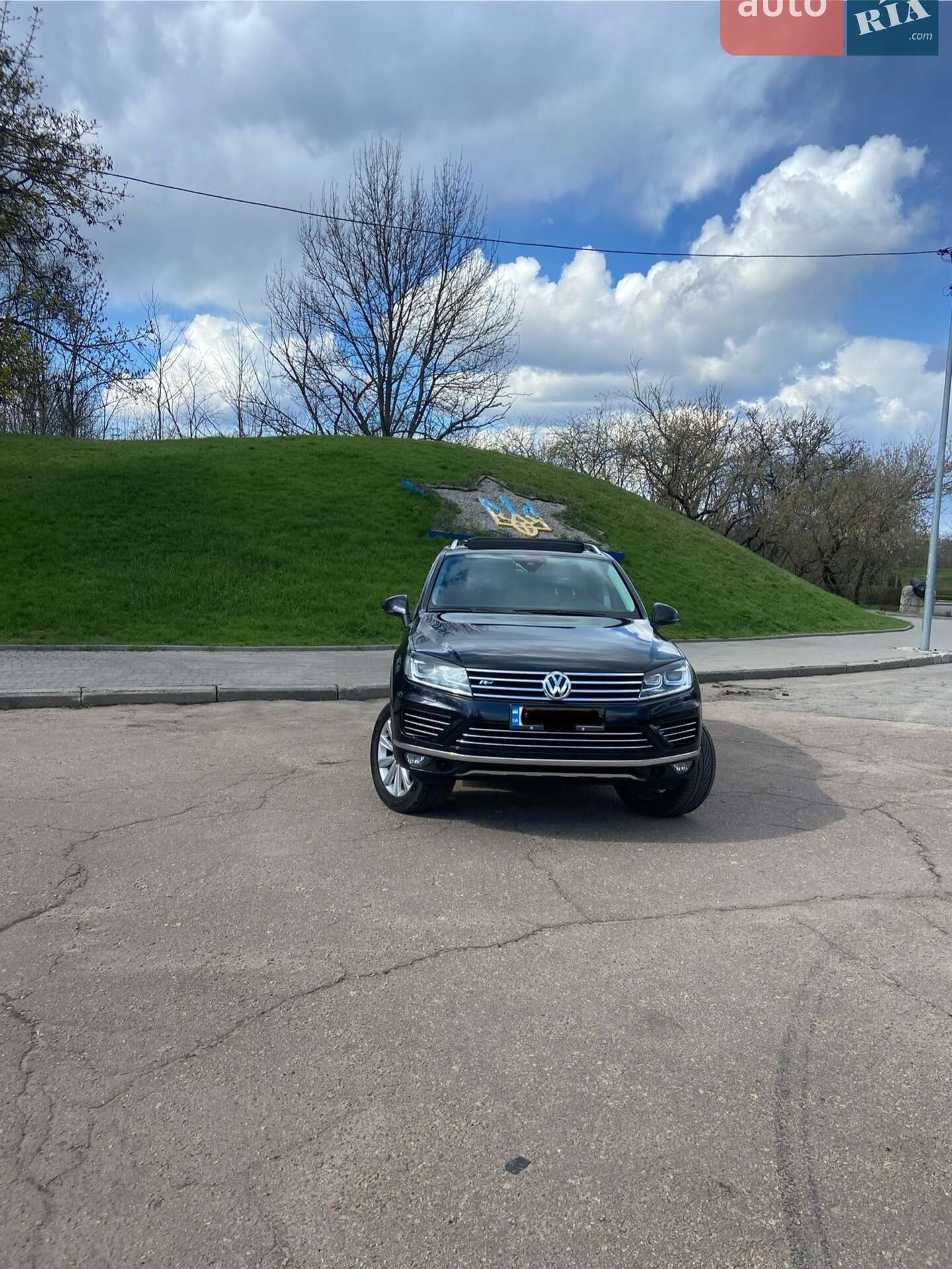 Volkswagen Touareg 2017 VIN WVGZZZ7PZHD036335 фото оголошення 2 з 46