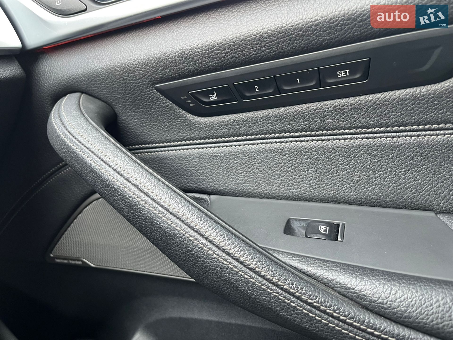 BMW 5 Series 2017 VIN WBAJB510X0WB98352 фото оголошення 8 з 10