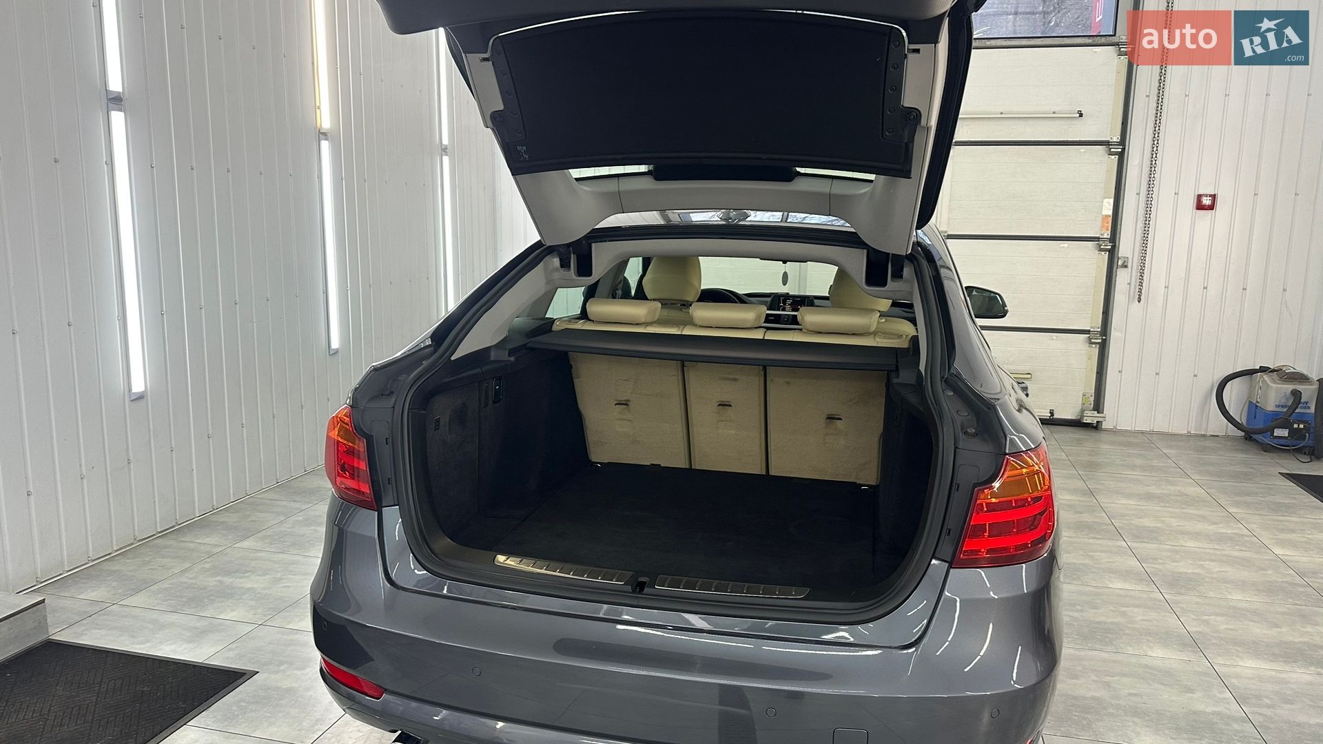 BMW 3 Series GT 2014 VIN WBA3Y11060D373771 фото оголошення 7 з 11