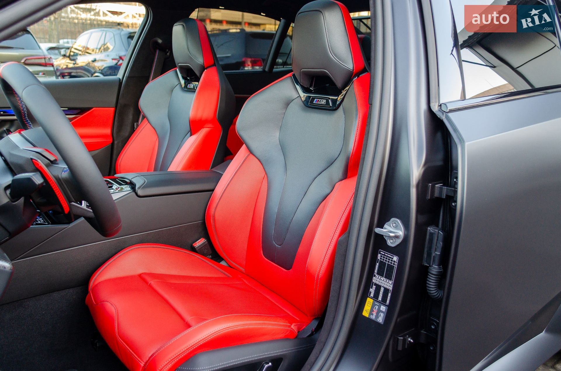 BMW M5 2024 VIN WBS81FK000CT93988 фото оголошення 31 з 40