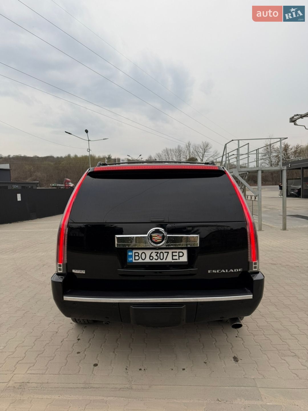 Cadillac Escalade 2011 VIN 1GYS4BEF7BR357979 фото оголошення 9 з 18