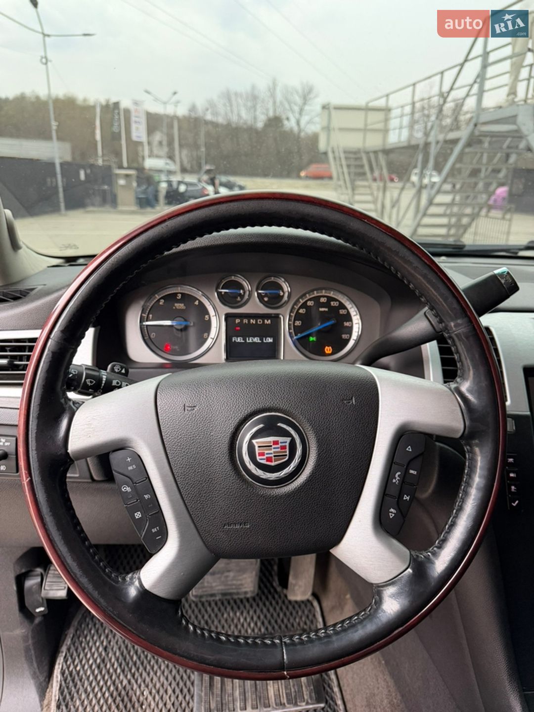 Cadillac Escalade 2011 VIN 1GYS4BEF7BR357979 фото оголошення 12 з 18