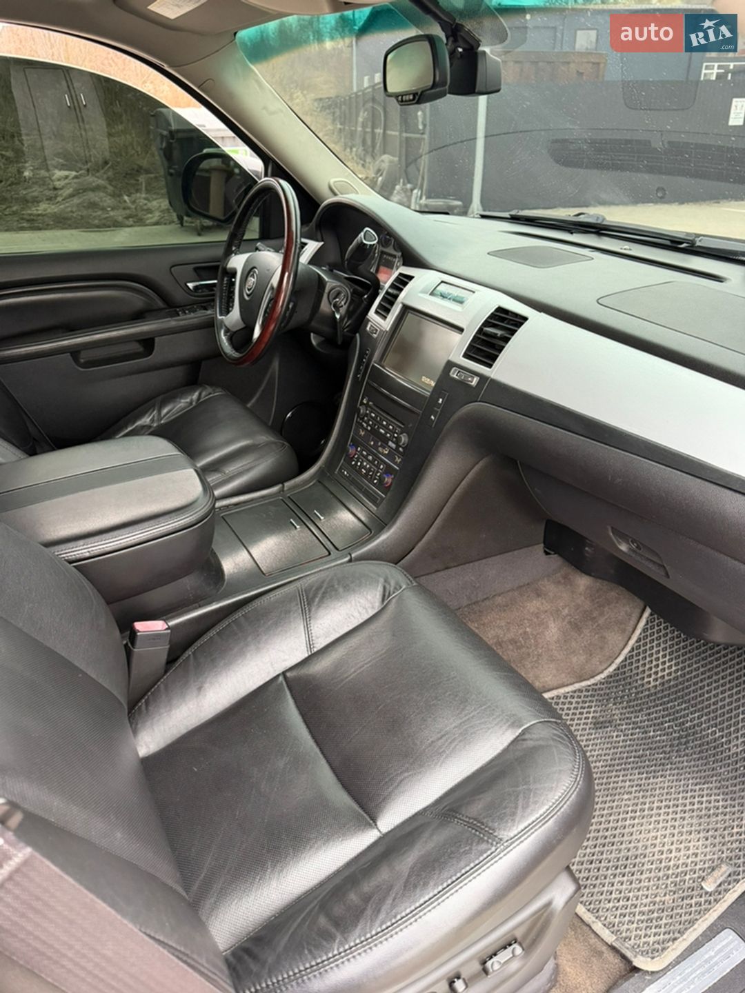 Cadillac Escalade 2011 VIN 1GYS4BEF7BR357979 фото оголошення 18 з 18
