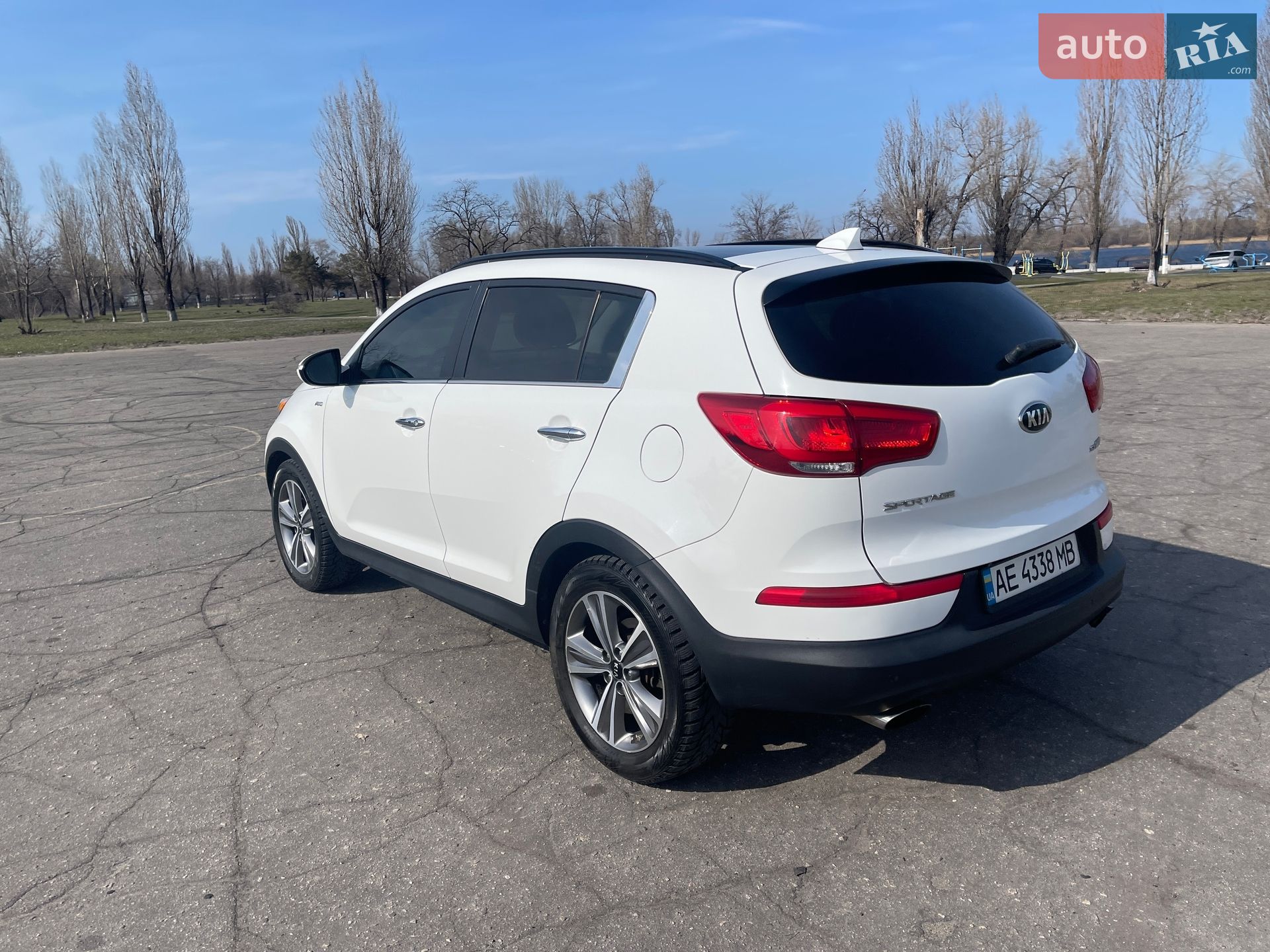 Kia Sportage 2014 VIN KNDPCCA66E7638259 фото оголошення 2 з 31