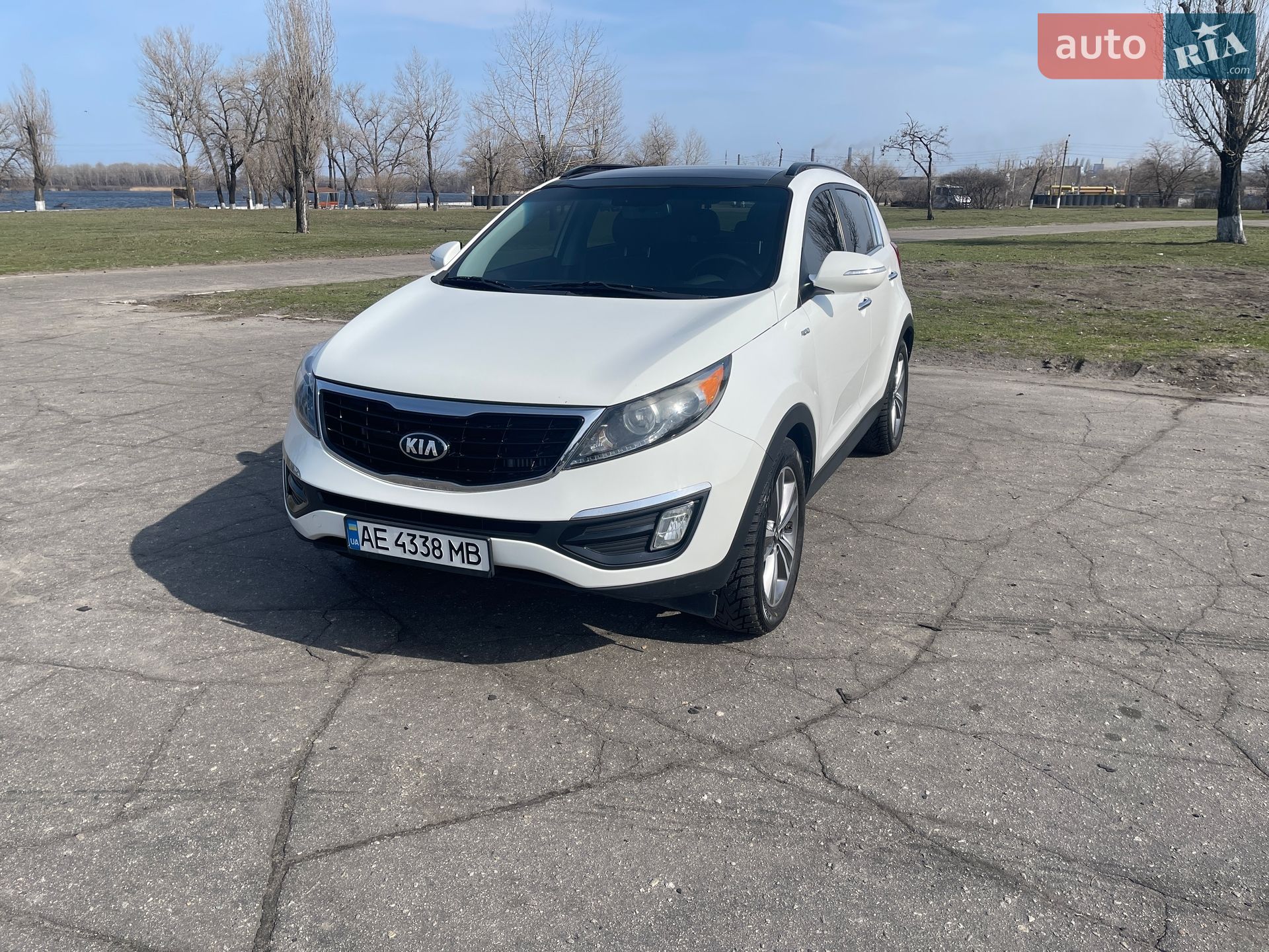 Kia Sportage 2014 VIN KNDPCCA66E7638259 фото оголошення 4 з 31