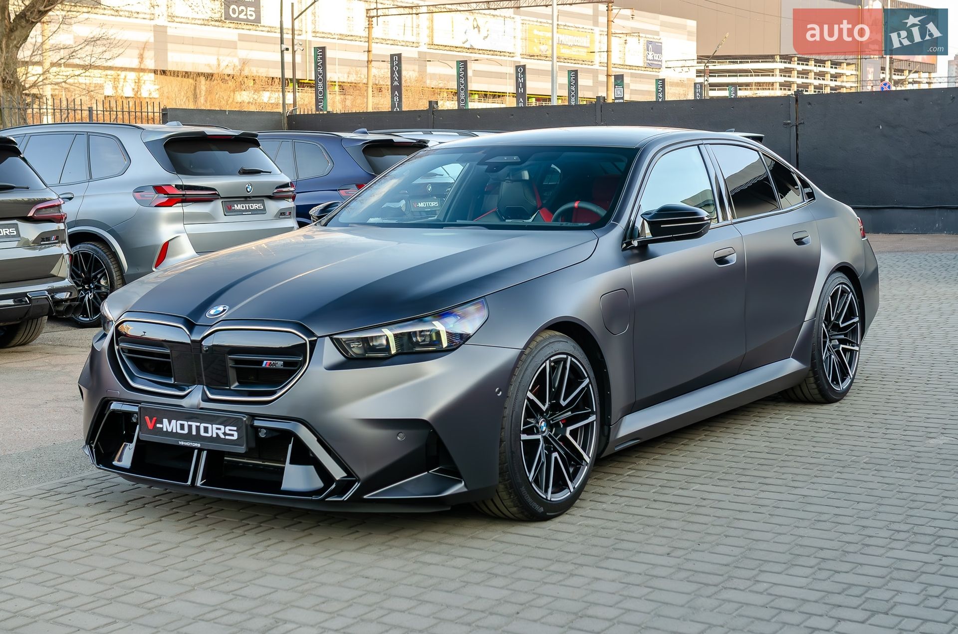 BMW M5 2024 VIN WBS81FK000CT93988 фото оголошення 4 з 40