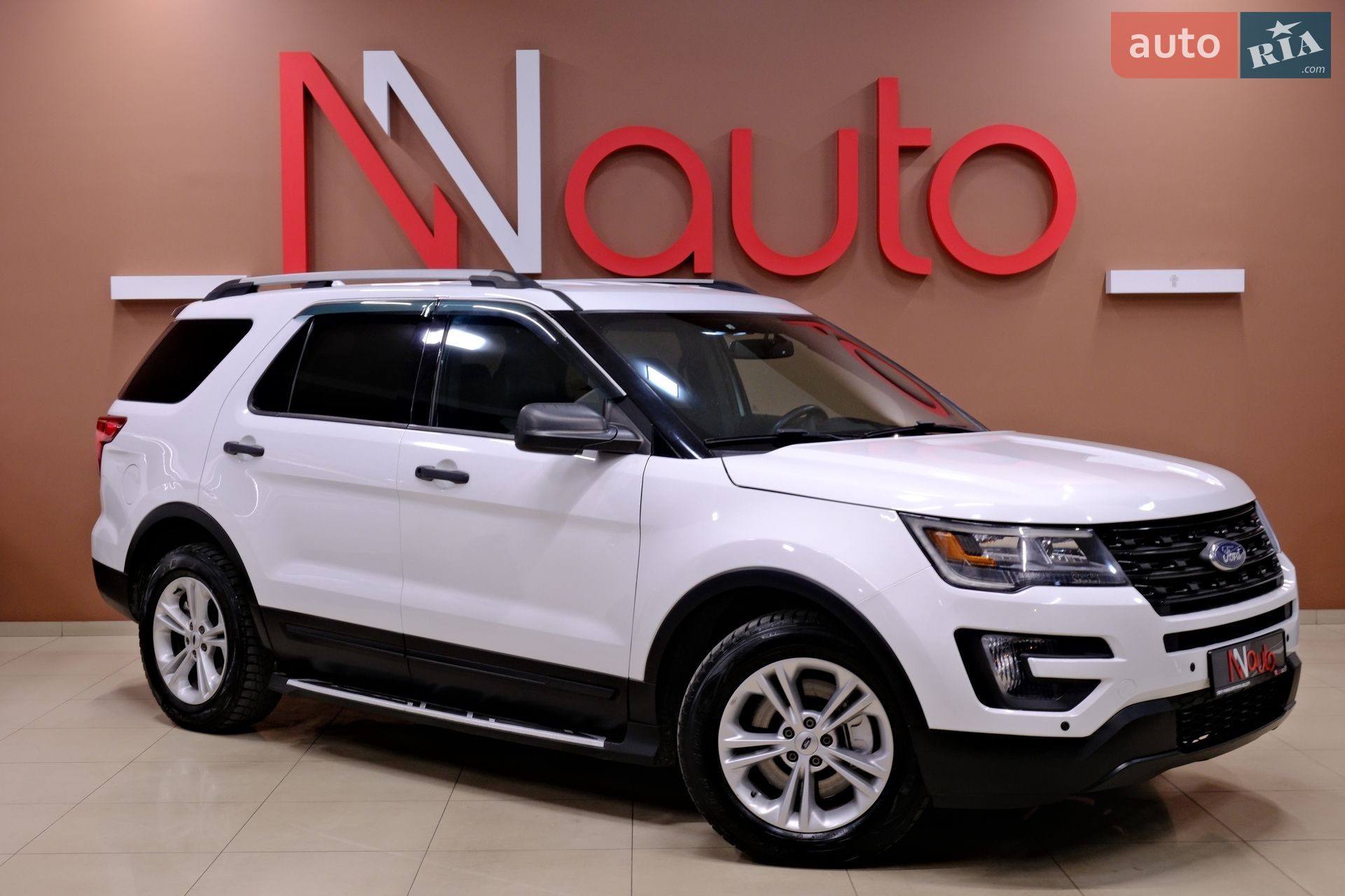 Ford Explorer 2017 VIN 1FM5K8AR3HGC26169 фото оголошення 4 з 43