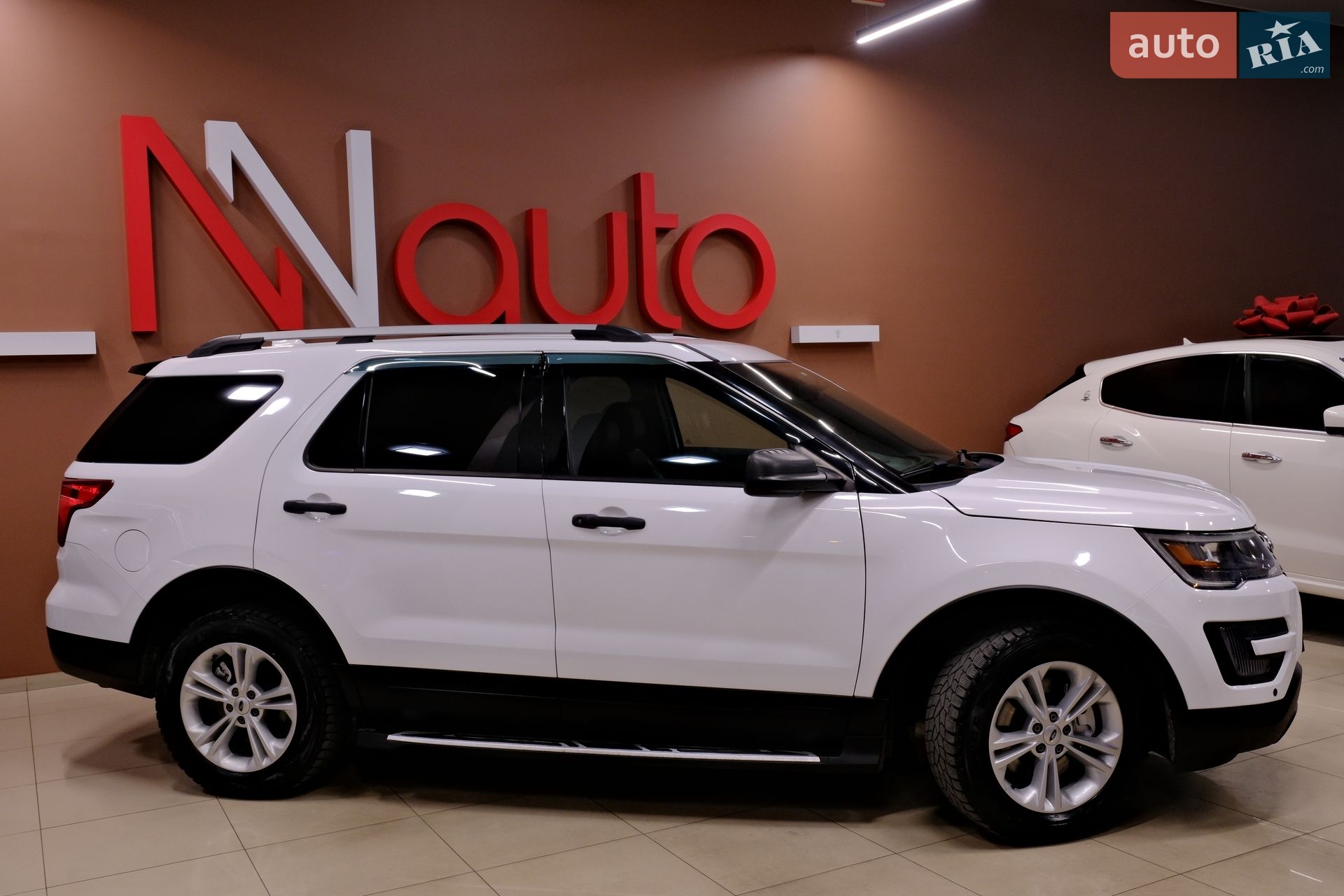 Ford Explorer 2017 VIN 1FM5K8AR3HGC26169 фото оголошення 7 з 43